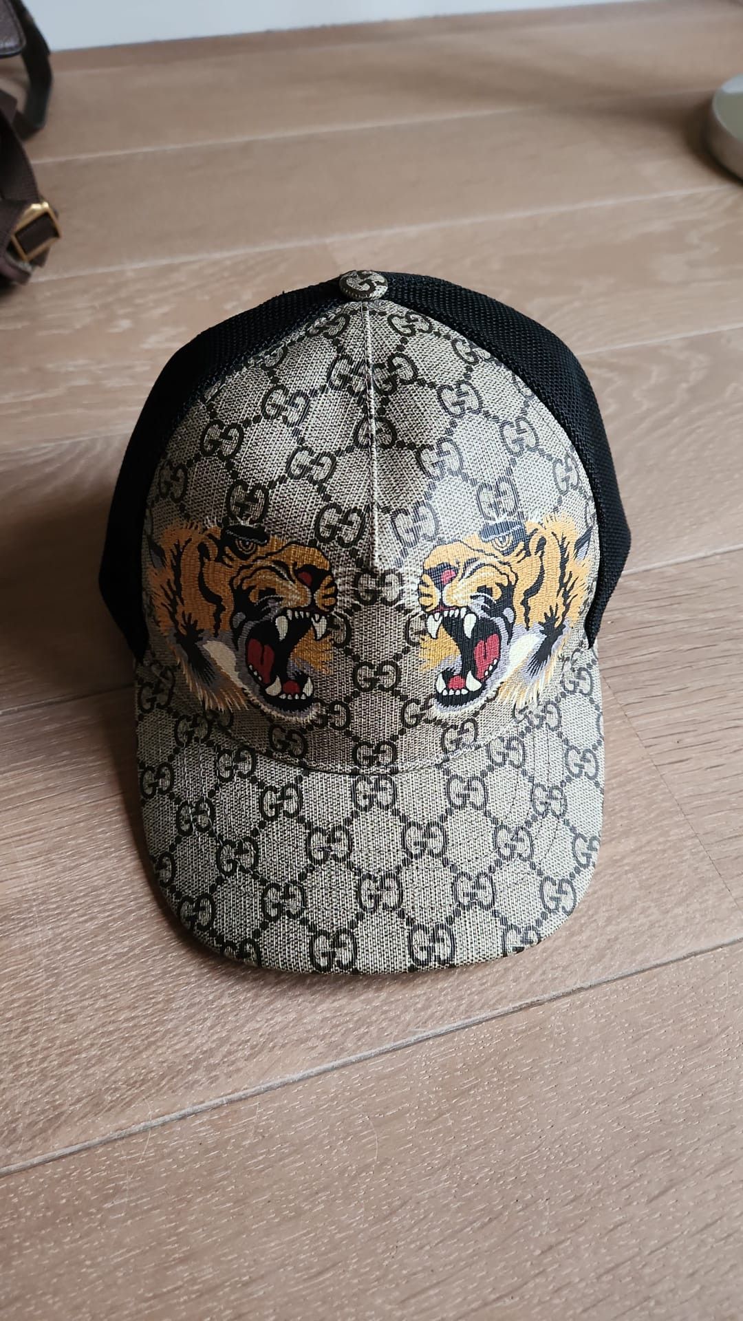 Gucci Gucci Tigers Print GG Supreme Baseball Size ONE SIZE - 1 Thumbnail