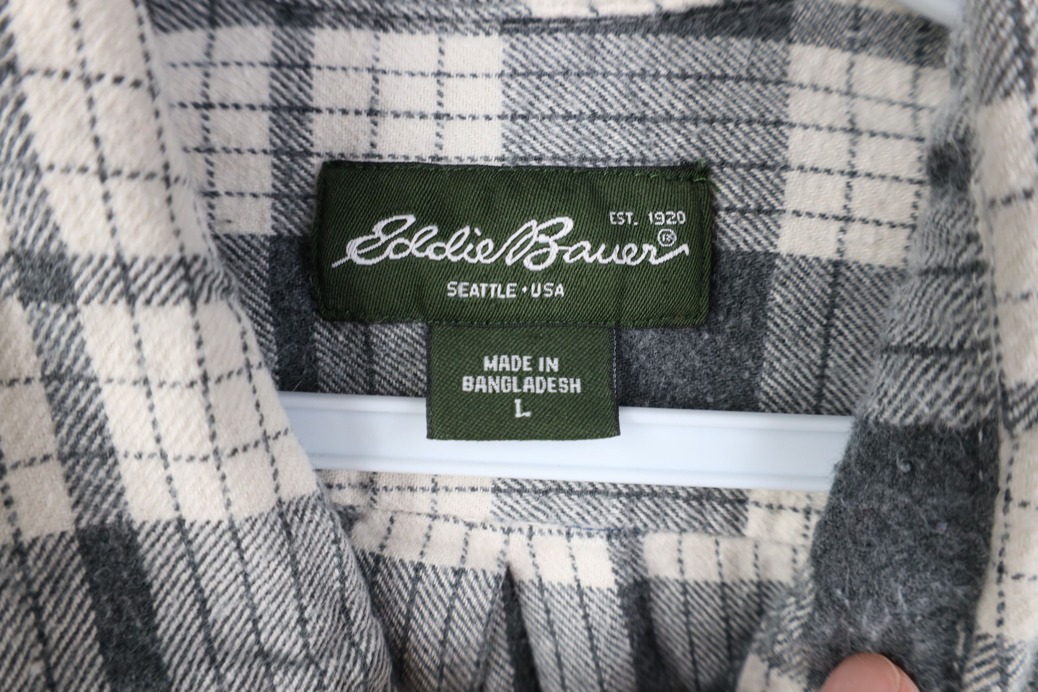 Eddie Bauer Vintage Eddie Bauer Heavyweight Collared Button Shirt Plaid Size US L / EU 52-54 / 3 - 5 Thumbnail