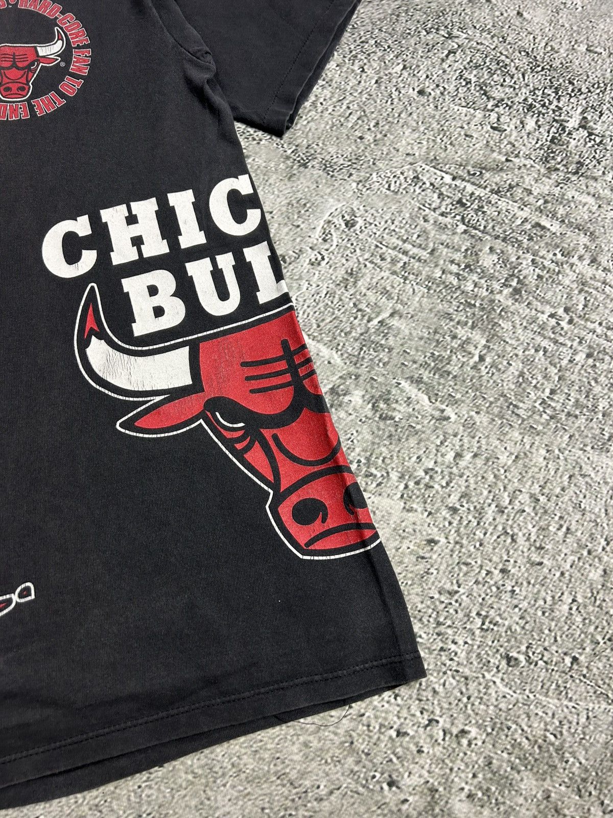 NBA × Starter × Vintage Chicago Bulls vintage T-Shirt Starter USA made single stitch Size US XL / EU 56 / 4 - 4 Thumbnail