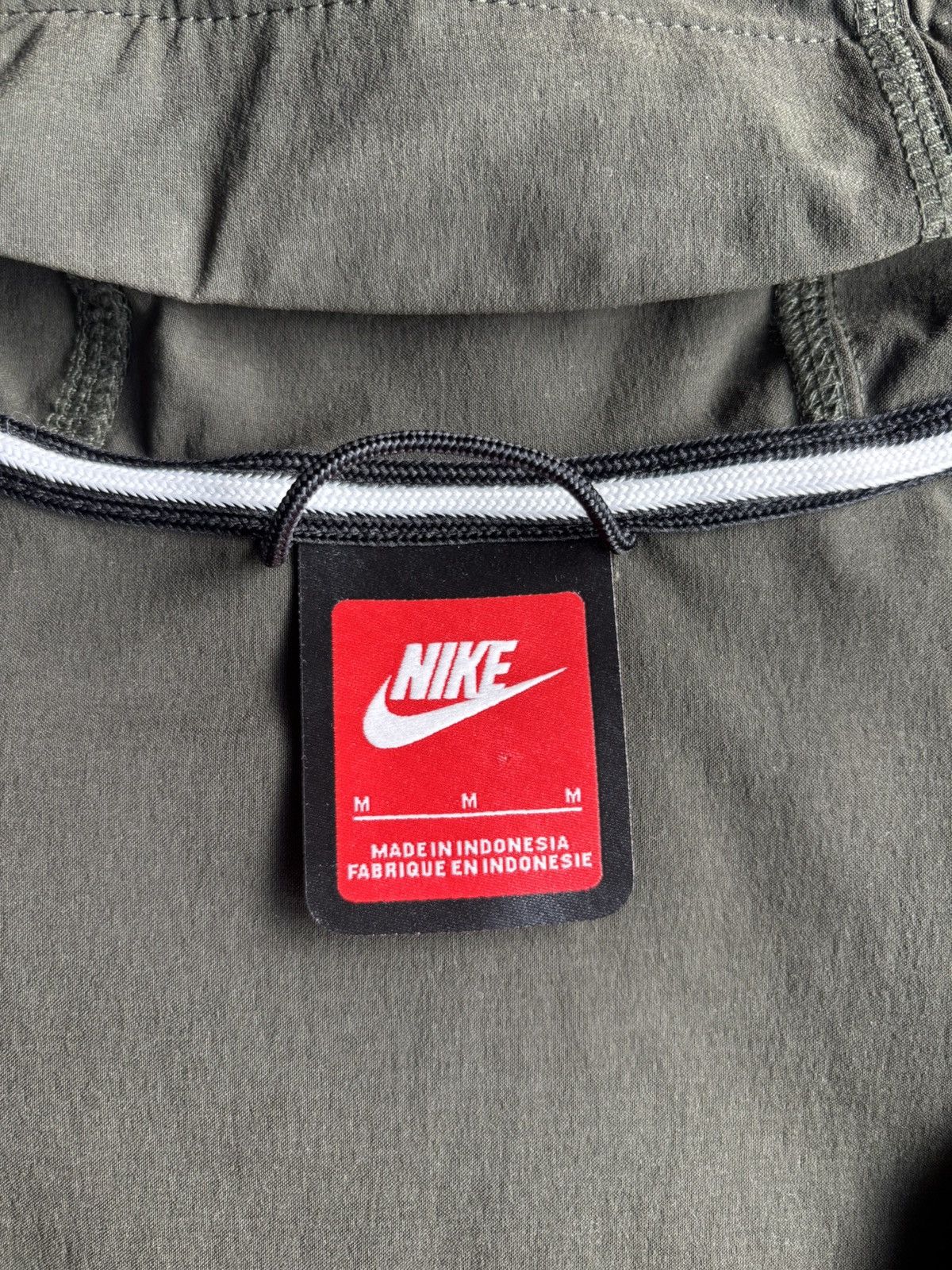 Nike Nike Tech Dark Green Woven Light Jacket US M Size US M / EU 48-50 / 2 - 4 Thumbnail