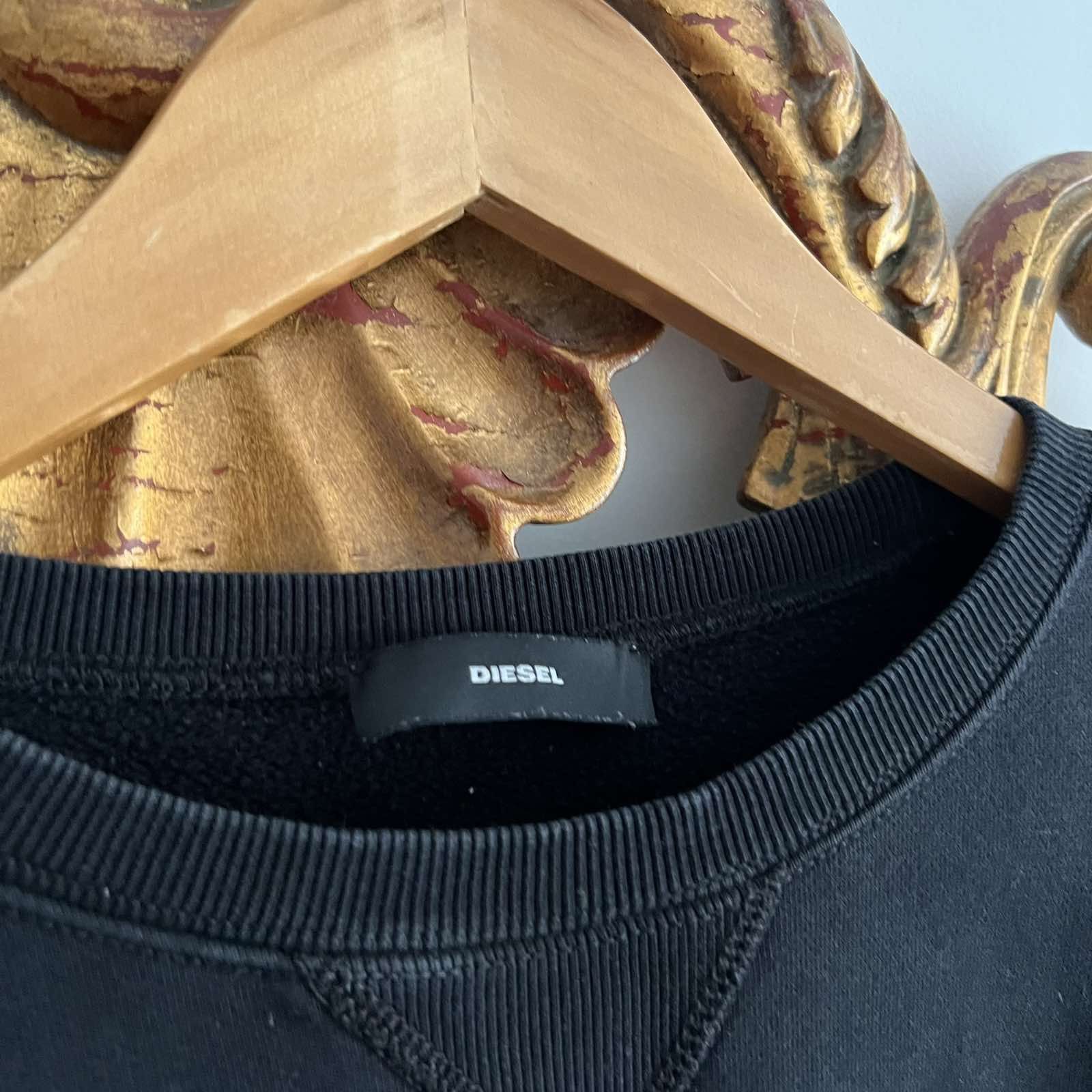 Diesel × Japanese Brand Diesel Crewneck Sweatshirt Big Logo Sz M Size M / US 6-8 / IT 42-44 - 4 Thumbnail