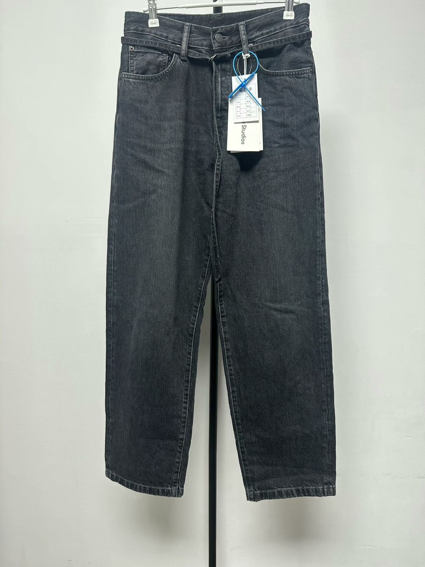 Acne Studios Acne Studios Washed Black 1991 Toj Jeans 25 Size 25" / US 0 / IT 36 - 1 Thumbnail