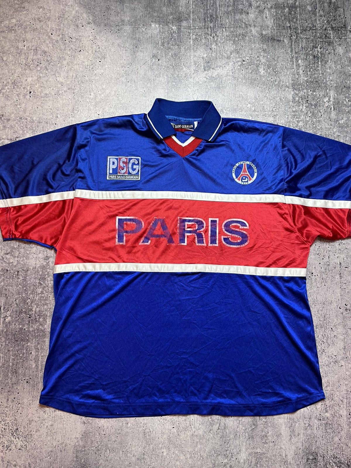Vintage Vintage Paris Saint Germain PSG Merchandise Jersey Size XL Size US XL / EU 56 / 4 - 1 Thumbnail