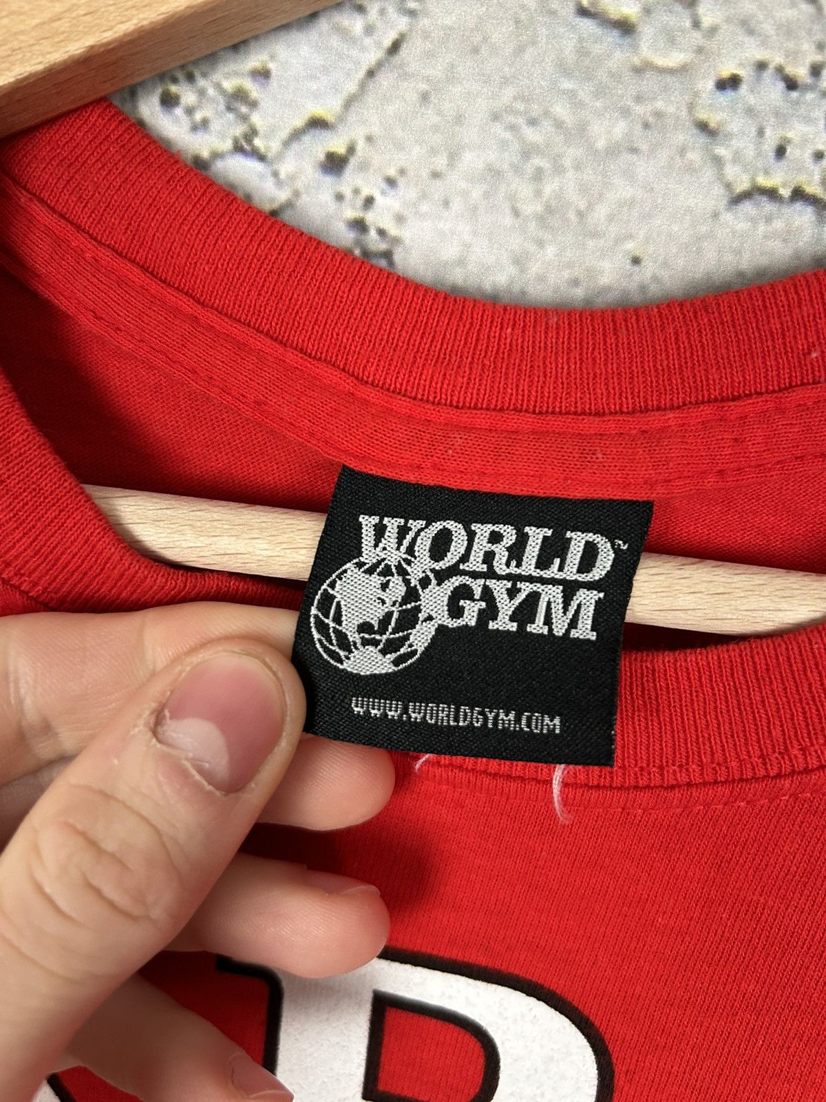 Vintage Vintage World Gym Graphic Tee Made in USA 90s Rare Hype Size US M / EU 48-50 / 2 - 6 Thumbnail