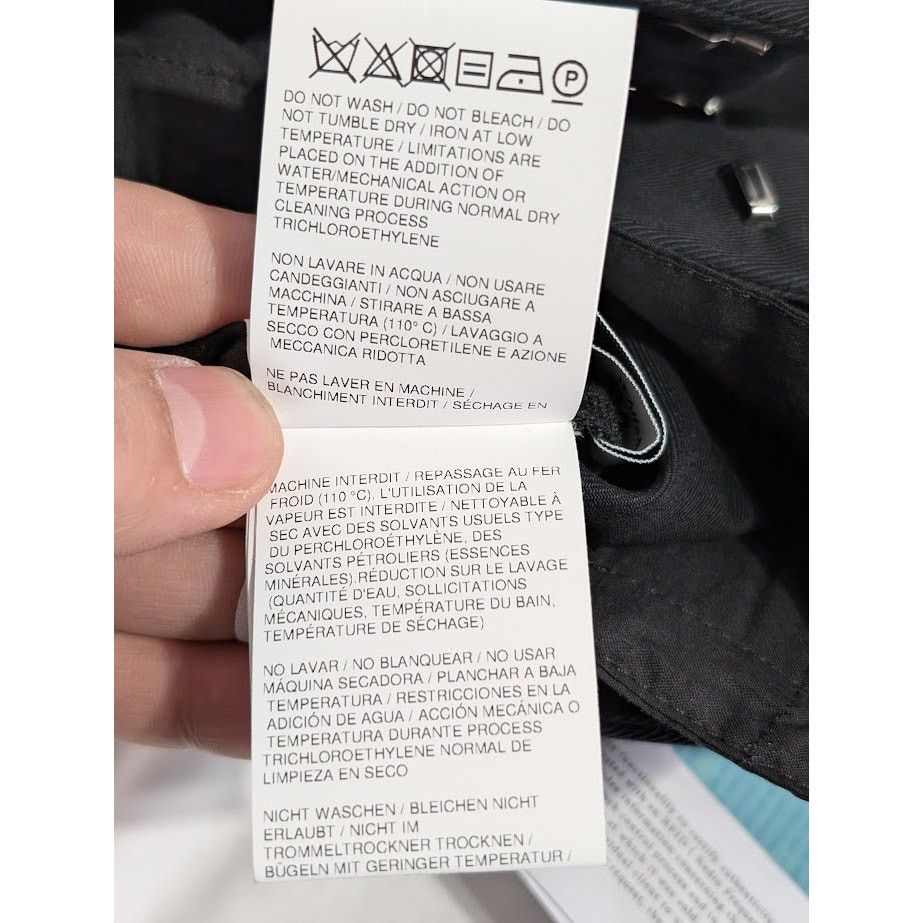 Off-White o1rshd1 Cargo Short In Black Size US 34 / EU 50 - 21 Thumbnail