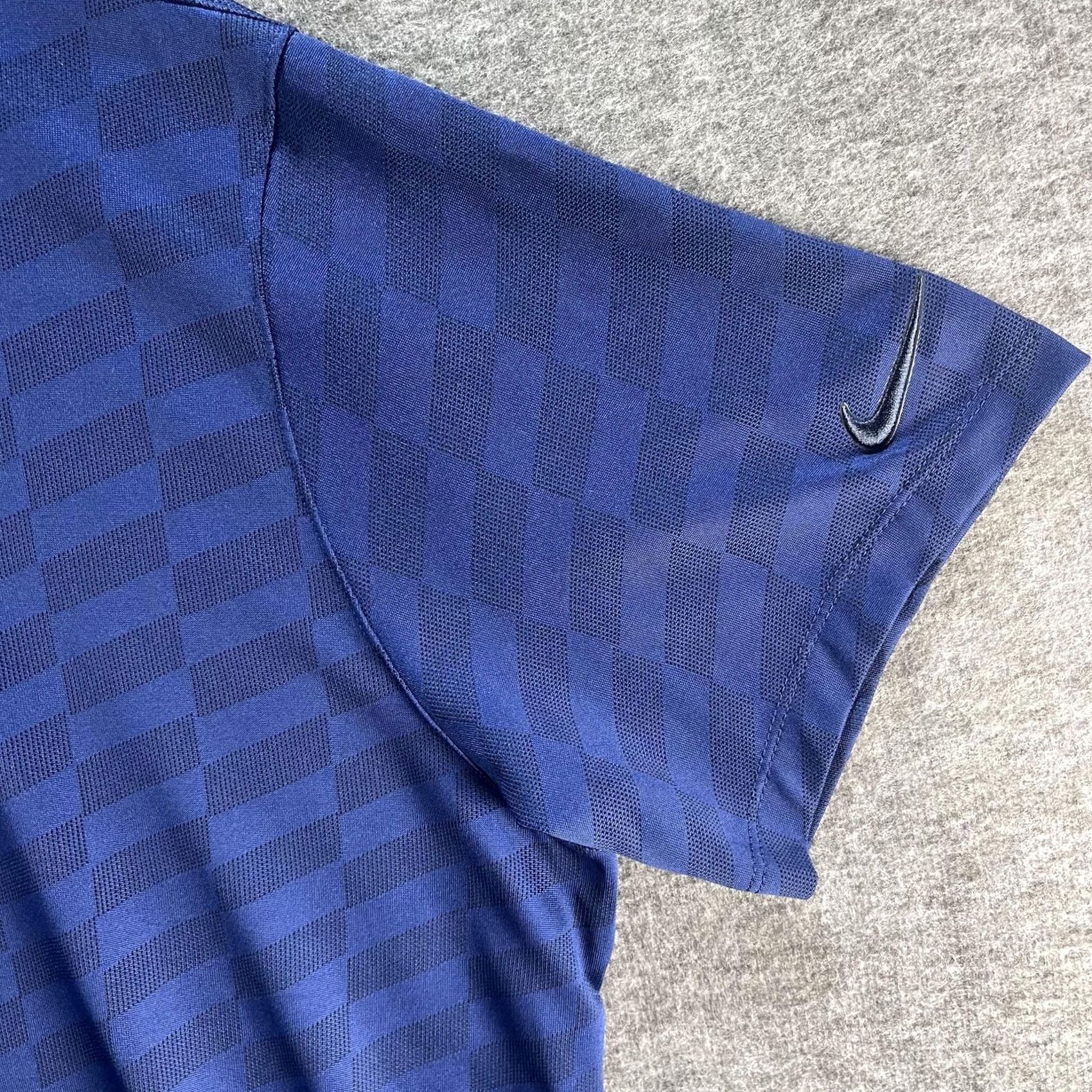 Nike Nike Dri-FIT Polo Shirt Mens XL Blue Standard Fit Tonal Check Golf Swoosh Sport Size US XL / EU 56 / 4 - 4 Thumbnail