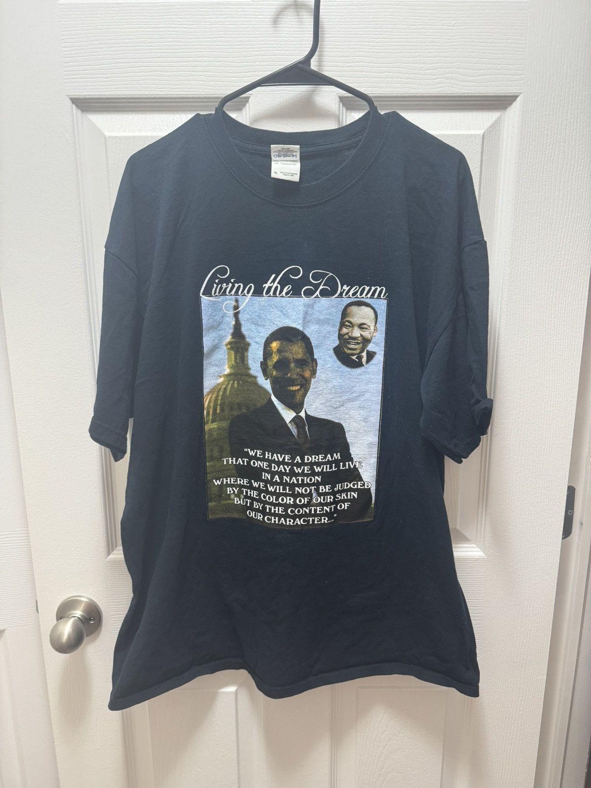 Gildan Obama x MLK Living the Dream Vintage President Christ Shirt Size US XL / EU 56 / 4 - 1 Thumbnail