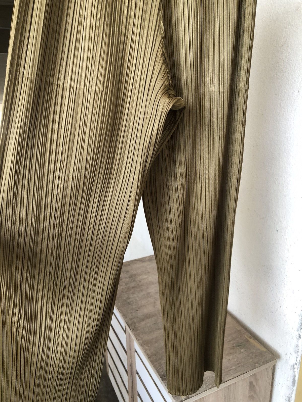 Pleats Please Issey Miyake Pleats Pleas Issey Miyake Pants Size 28" / US 6 / IT 42 - 15 Thumbnail