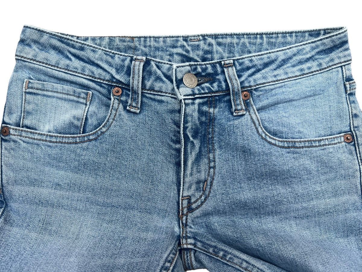 Blue Blue Japan HR Market Blue Blue Japan Lowrise Flare Denim Jeans 28x32.5 Size 28" / US 6 / IT 42 - 6 Thumbnail