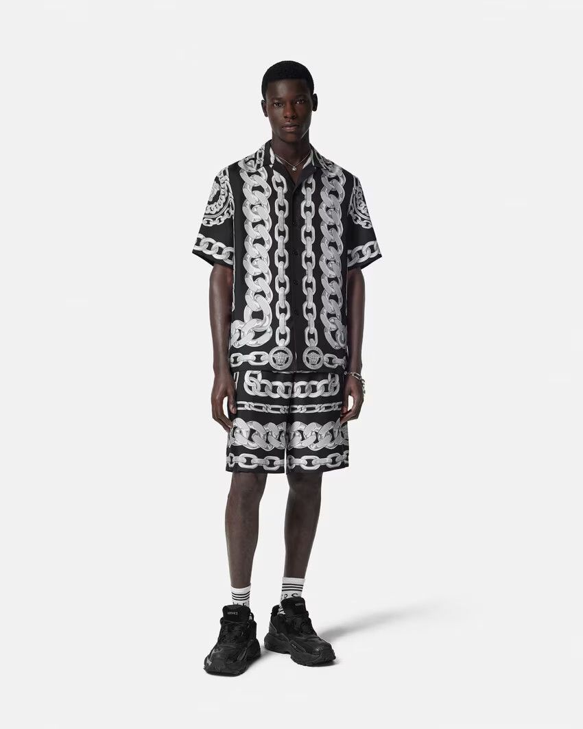 Versace o1s22i1n0125 Bermuda Short in Black Silver Size US 34 / EU 50 - 2 Thumbnail