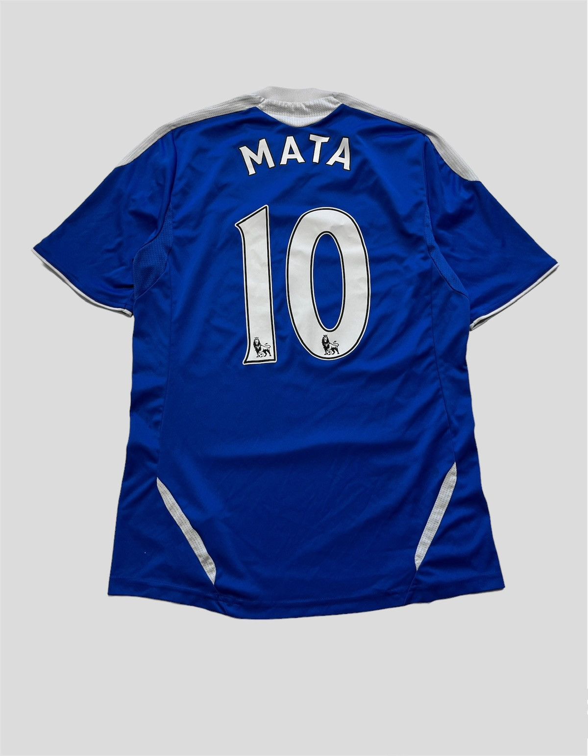 Vintage Vintage Adidas Chelsea MATA Jersey Size US M / EU 48-50 / 2 - 2 Thumbnail