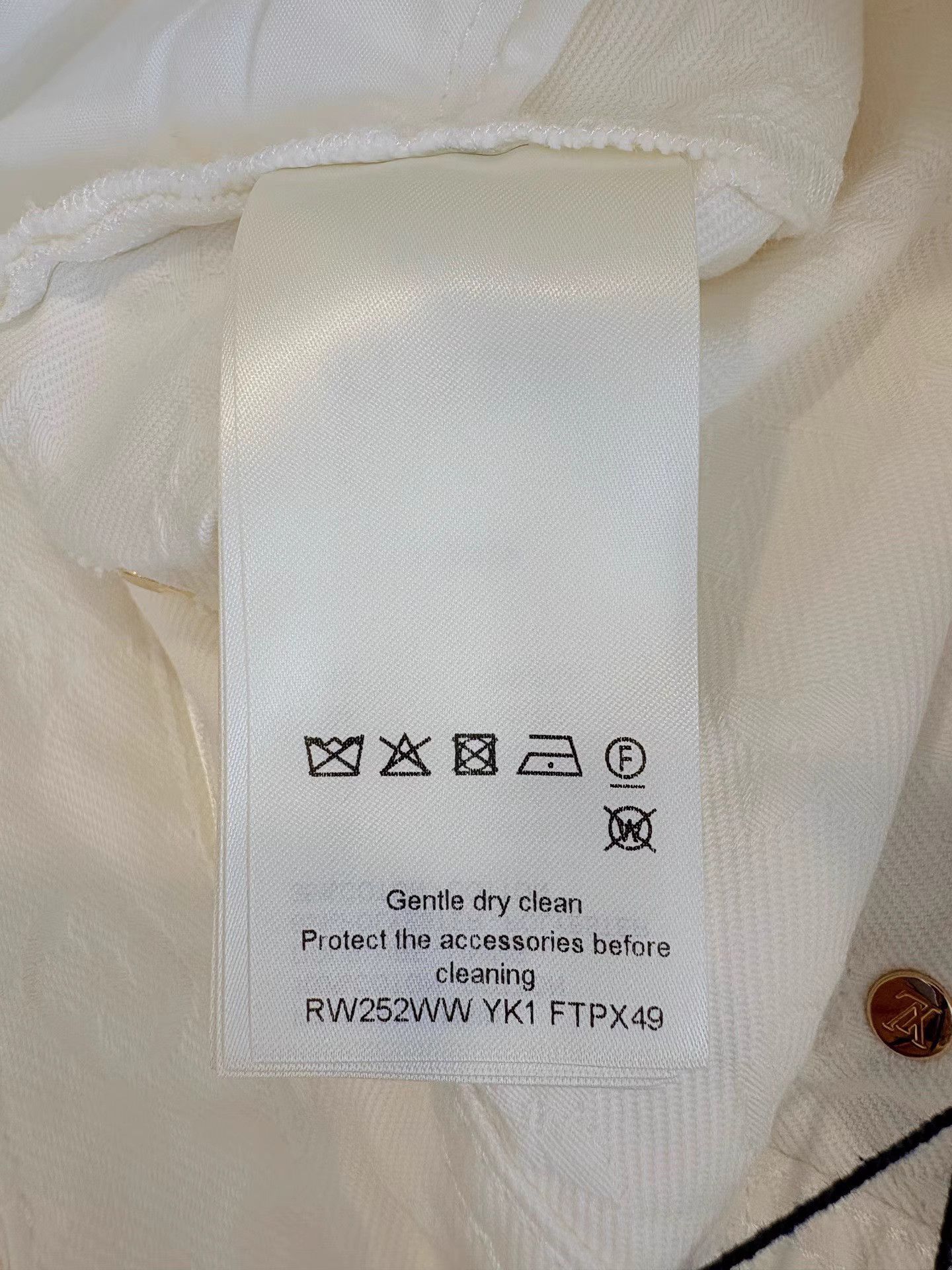 Louis Vuitton LOUIS VUITTON LV25 New White Monogram Printed Jeans Size US 34 / EU 50 - 5 Thumbnail