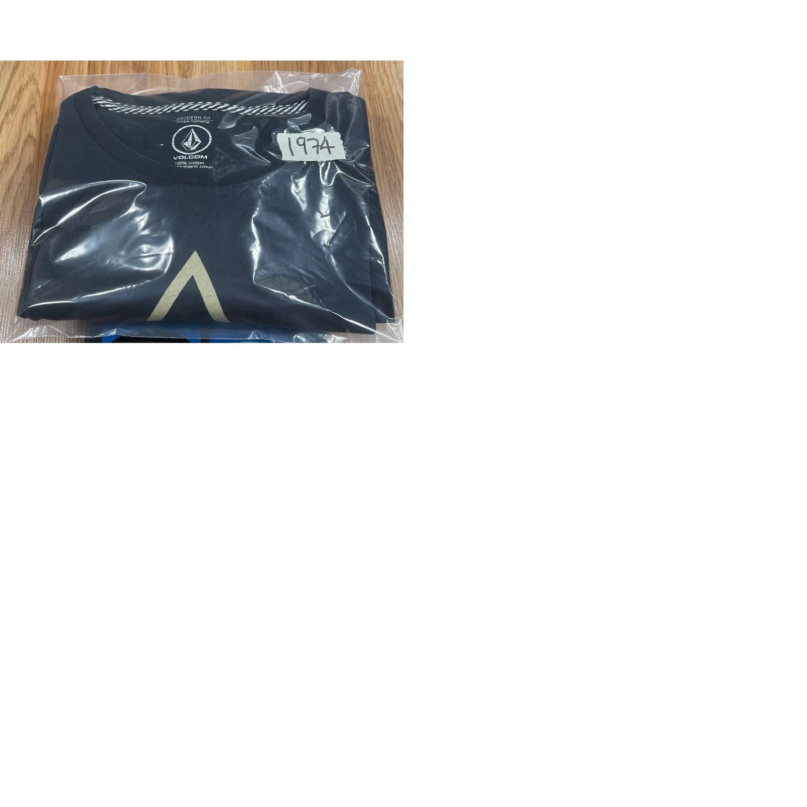 Volcom Volcom T-Shirt Adults L Black Modern Fit Short Sleeve Crew Neck Size US L / EU 52-54 / 3 - 9 Thumbnail