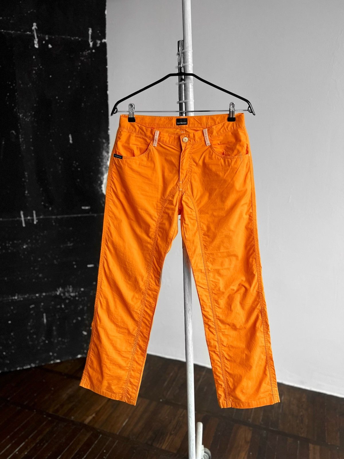 Calvin Klein × Designer Calvin Klein Jeans CK Wmns Orange Straight Lightweight Pants Size 28" / US 6 / IT 42 - 1 Thumbnail