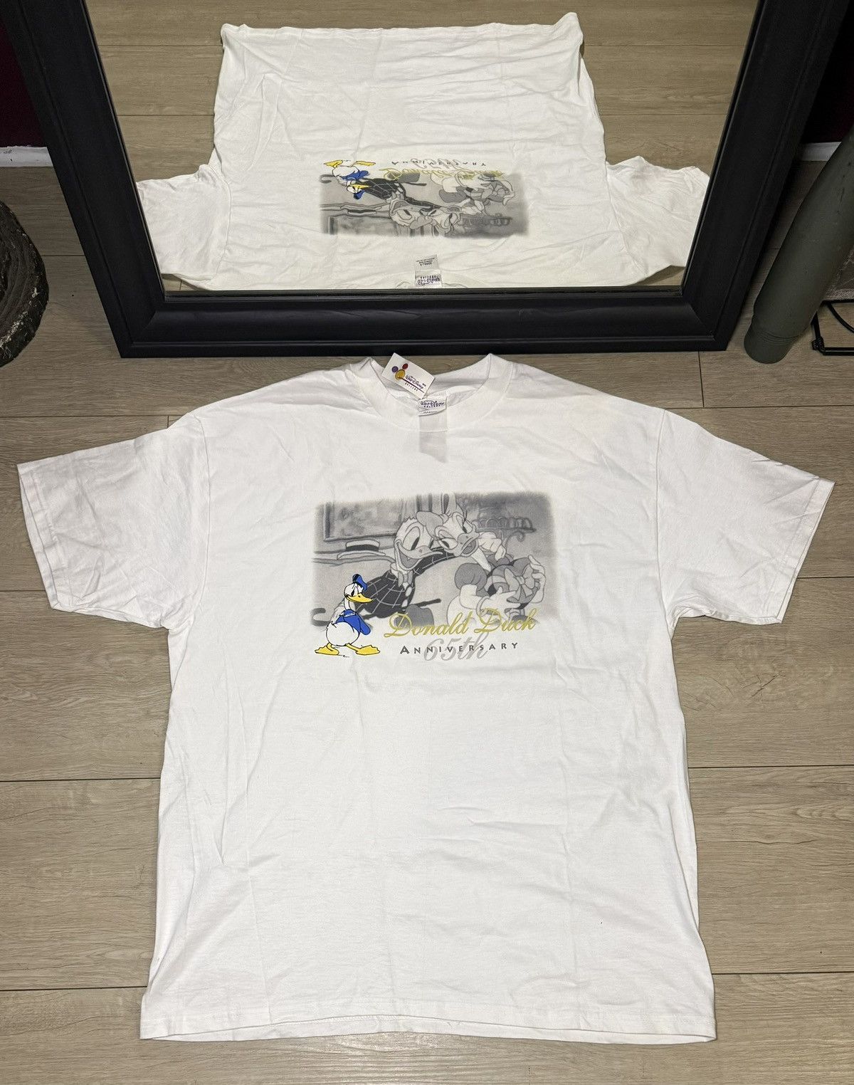 Disney NWT Vintage 1990s Disney Donald Duck 65th Anniversary Shirt Size US XL / EU 56 / 4 - 1 Thumbnail