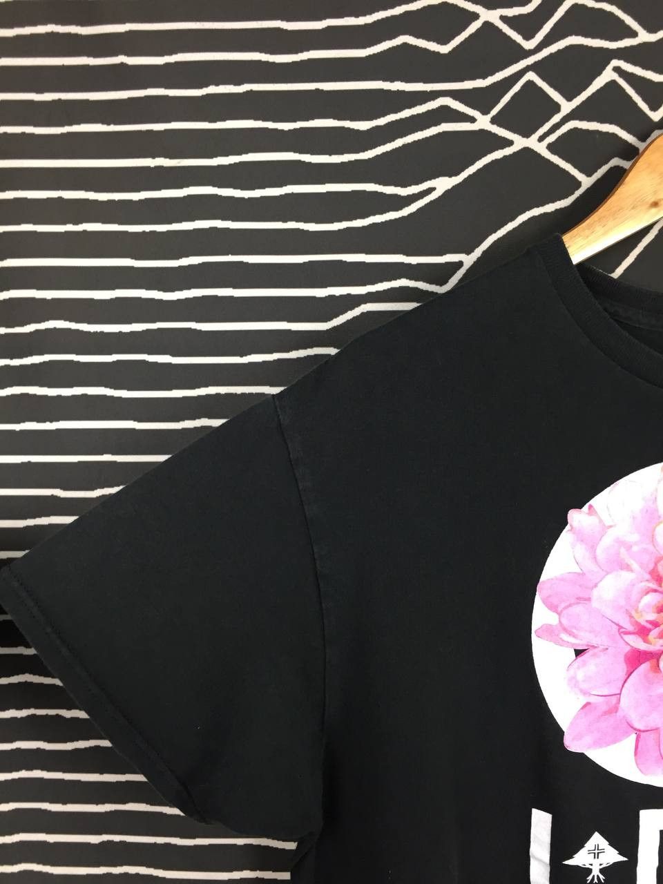 LRG Vtg LRG Lifted Research Group Pink Peony Flower Tee Size US L / EU 52-54 / 3 - 5 Thumbnail