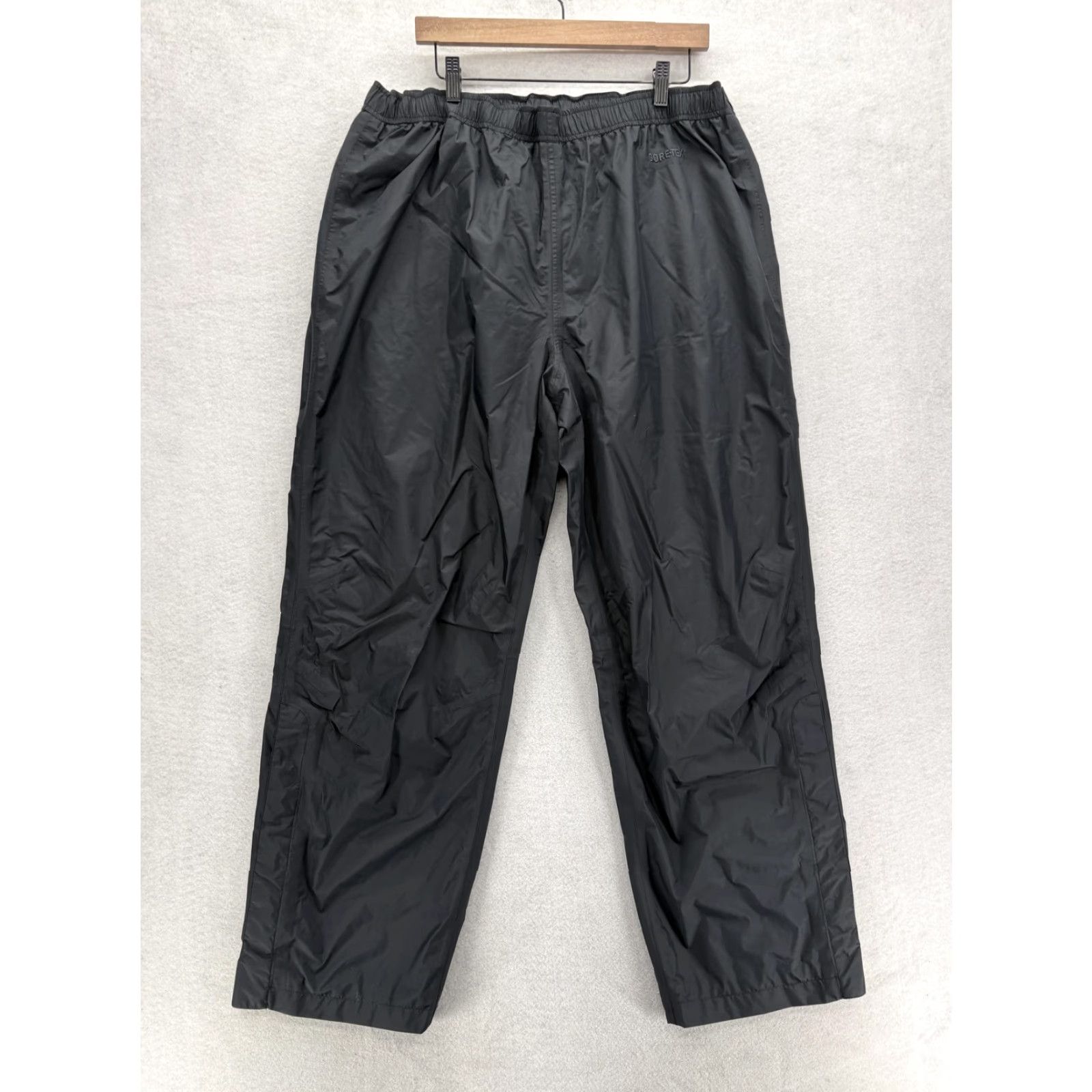 Vintage L.L. Bean Rain Pants Mens XL Black GORE-TEX Waterproof Lined Hiking Ski Outdoor Pants Size US 36 / EU 52 - 2 Thumbnail