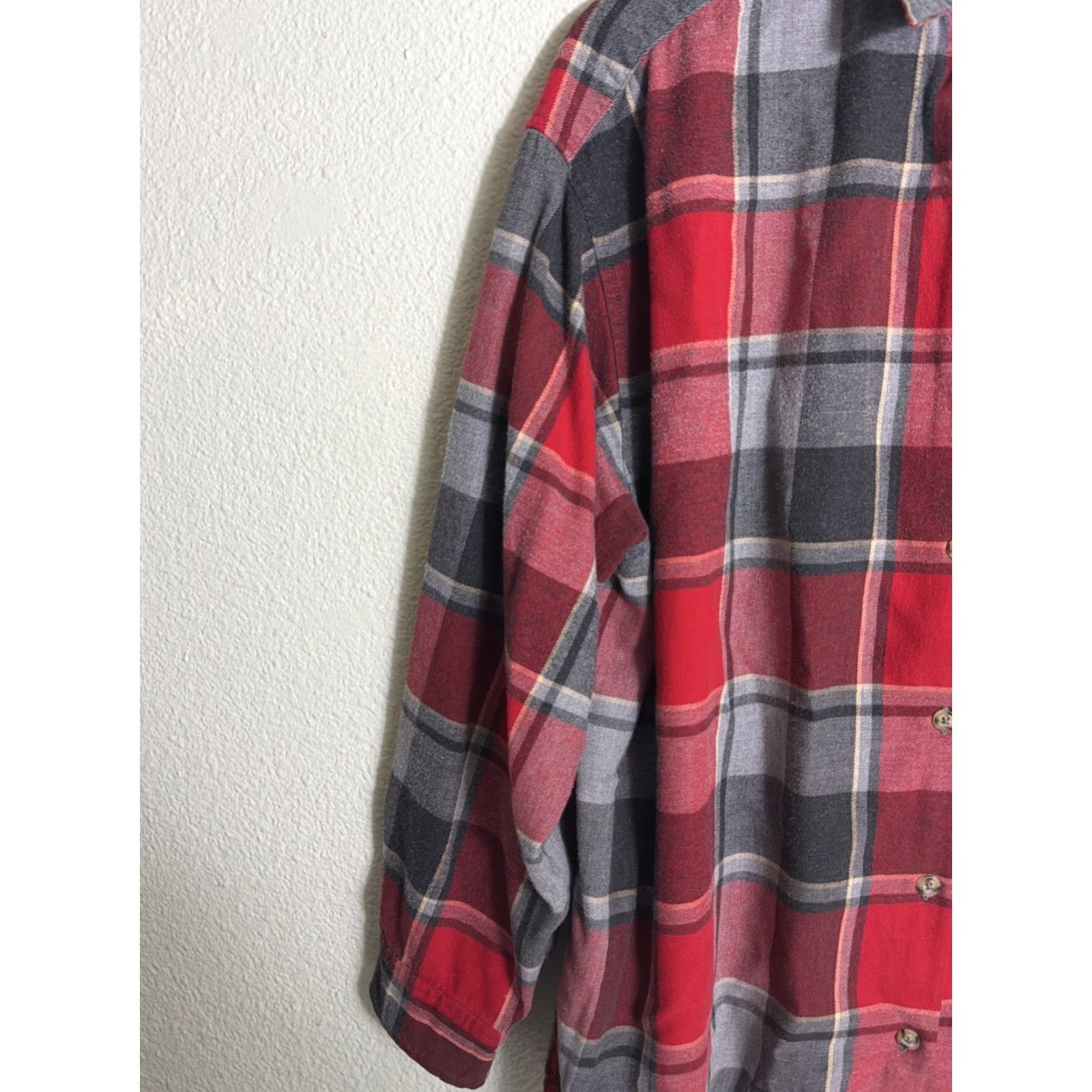 Eddie Bauer Eddie Bauer Women’s XL Flannel Button Down Shirt Red Gray Plaid Long Sleeve Shirt Womens XL Button-Up Endorsed by Eddie Bauer Size XL / US 12-14 / IT 48-50 - 3 Thumbnail