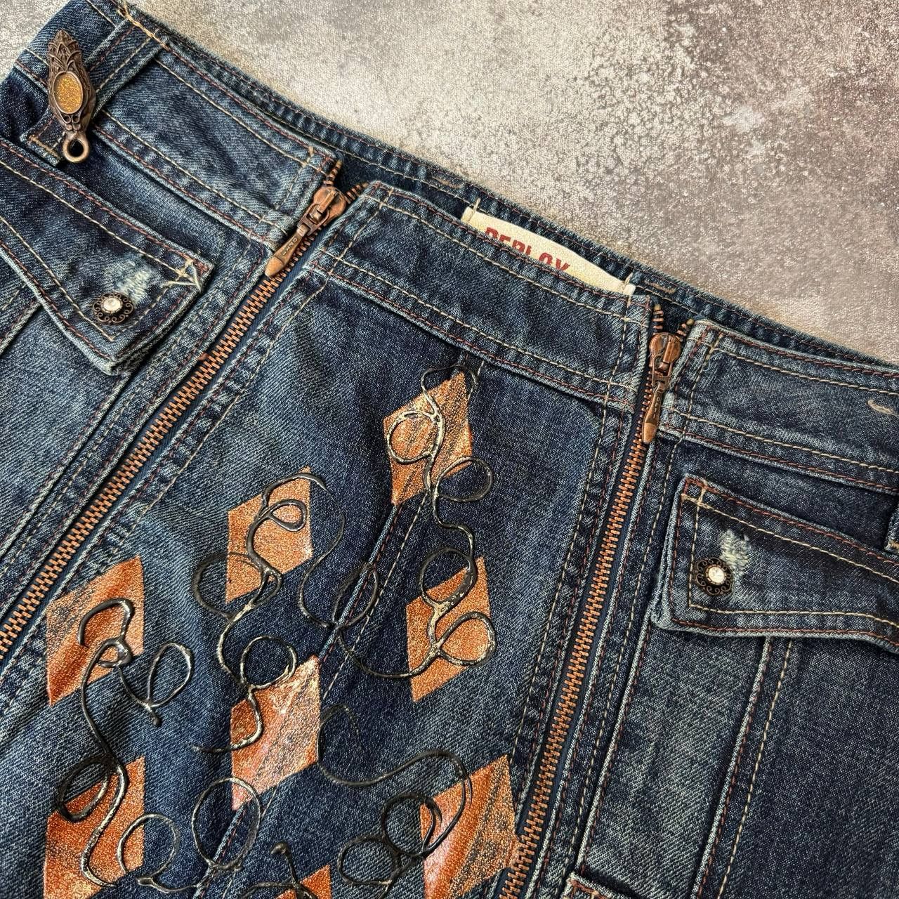 20471120 Amazing Zip Details Washed Skirt (Rick Ownes style) Size 30" / US 8 / IT 44 - 4 Thumbnail
