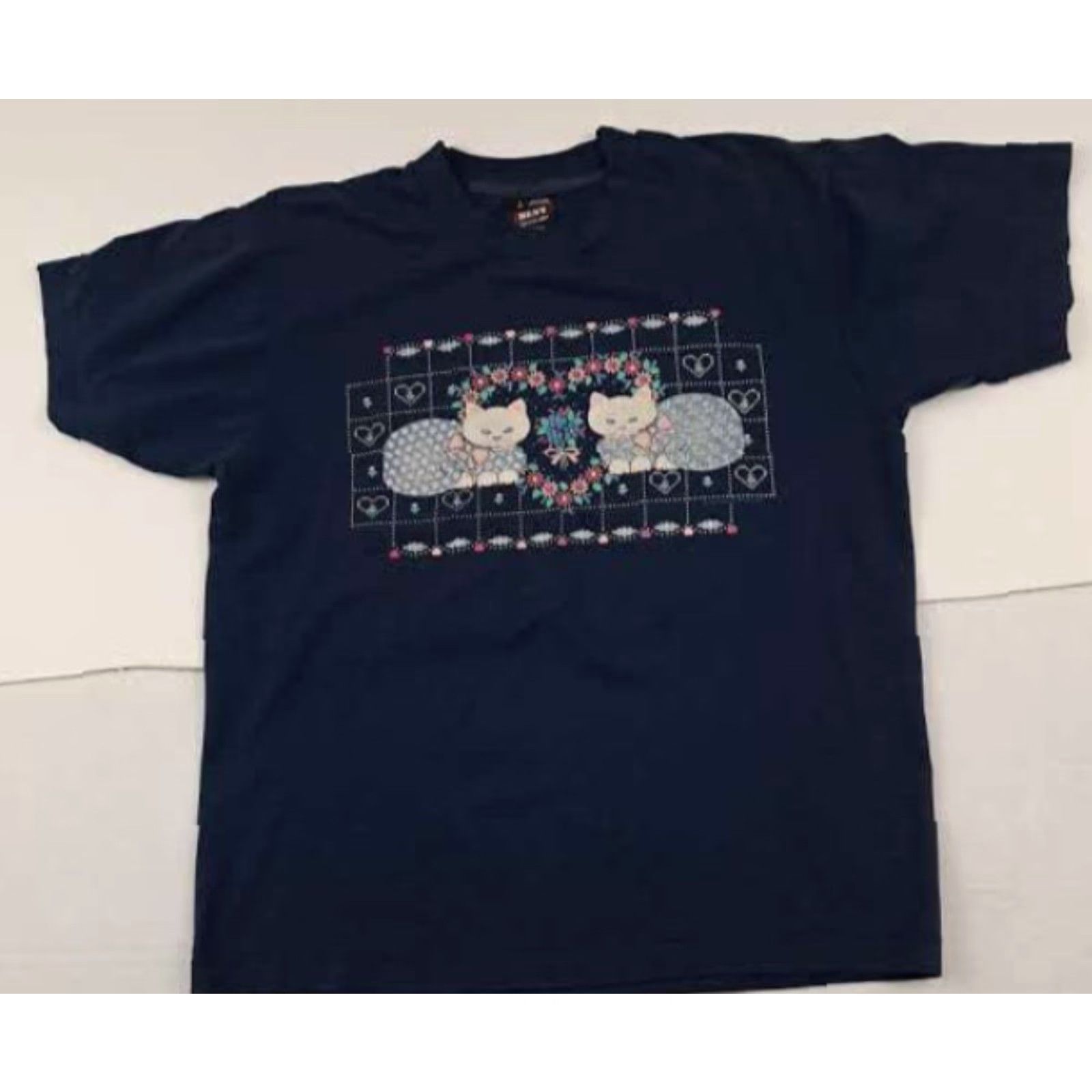 Vintage VINTAGE Best Friut of Loom T-Shirt Woman White Cats USA Single Stitch Crew Neck Short Sleeve 100% Cotton Regular Size L Satin? Size L / US 10 / IT 46 - 2 Thumbnail