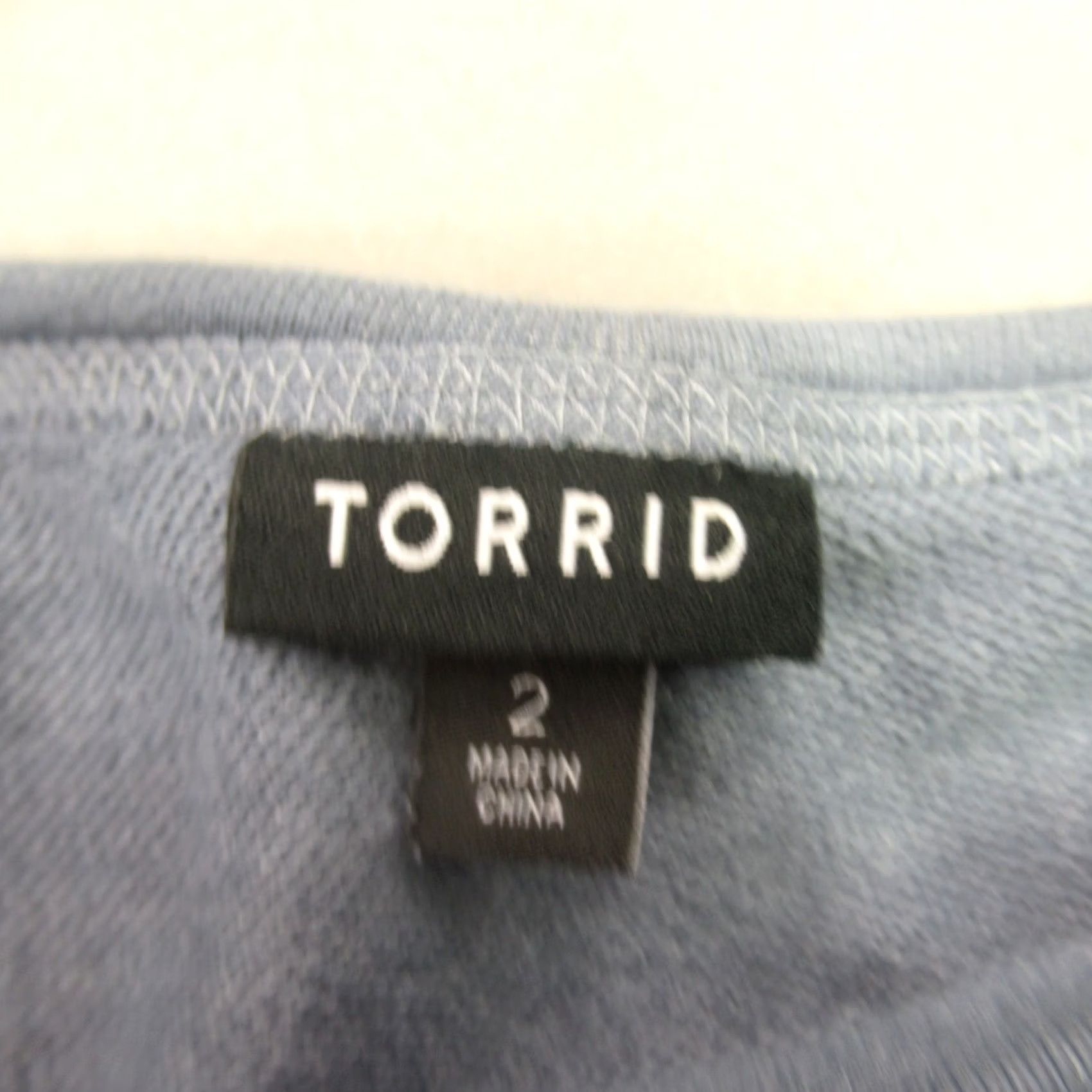 Torrid Torrid Shirt 2 Blue Crew Neck Pullover Long Sleeve Casual Lightweight Womens Size XS / US 0-2 / IT 36-38 - 4 Thumbnail