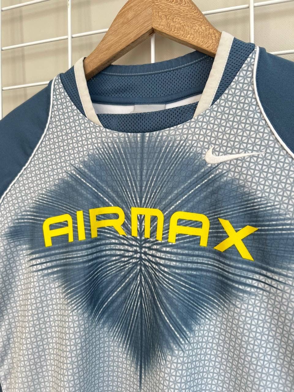 Nike Nike Air Max Vintage Centre Logo T-Shirt Mens Size M Jersey Size US M / EU 48-50 / 2 - 9 Thumbnail