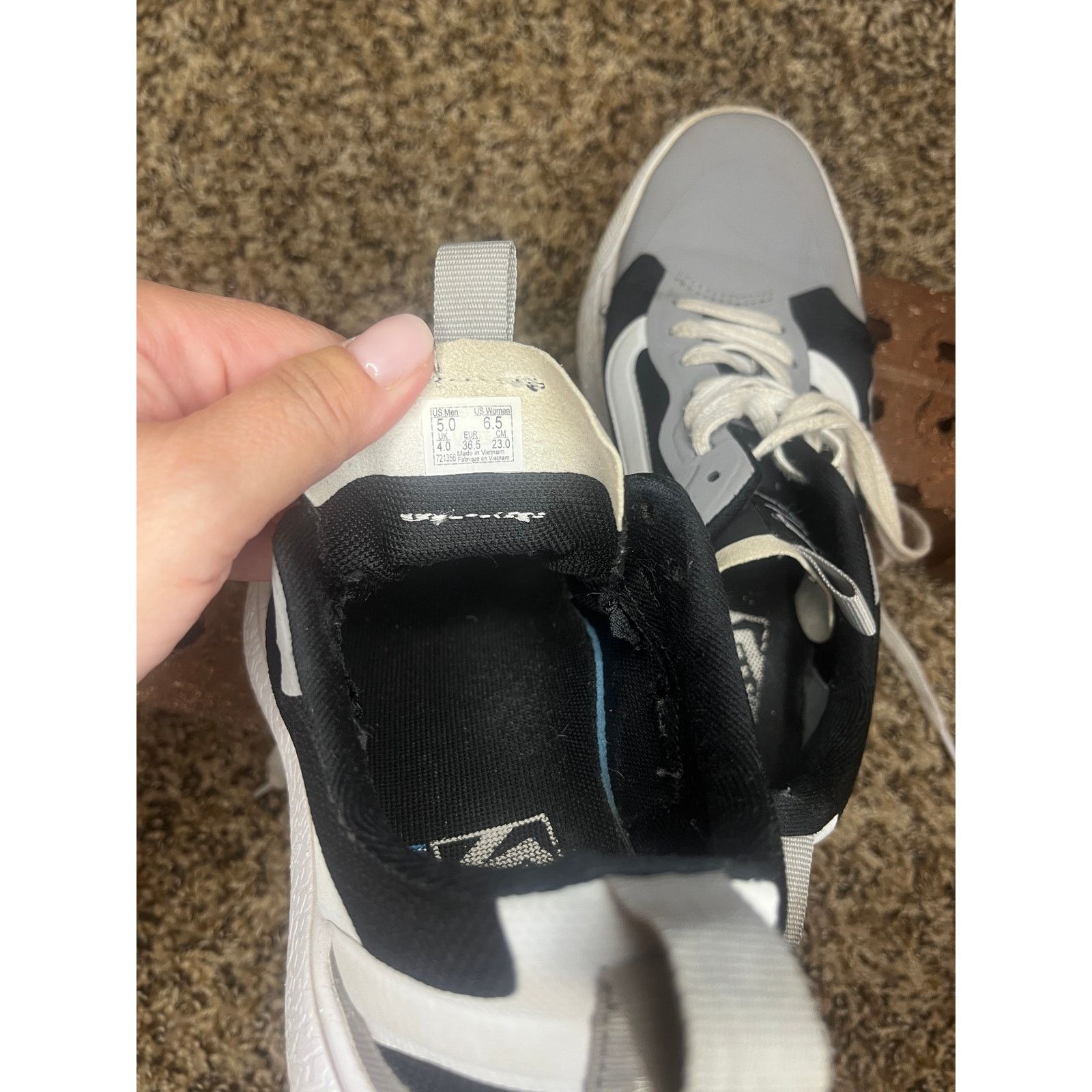 Vans Vans UltraRange EXO Sneakers Gray/Black Unisex Size M5/W6.5 Size US 5 / EU 37 - 8 Thumbnail