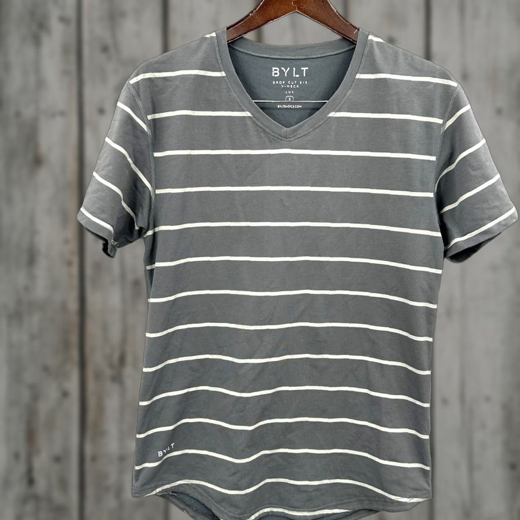 Vintage BYLT Drop Shirt Lux Men Small V Neck Gray Striped Short Sleeve T-Shirt Size US S / EU 44-46 / 1 - 1 Thumbnail