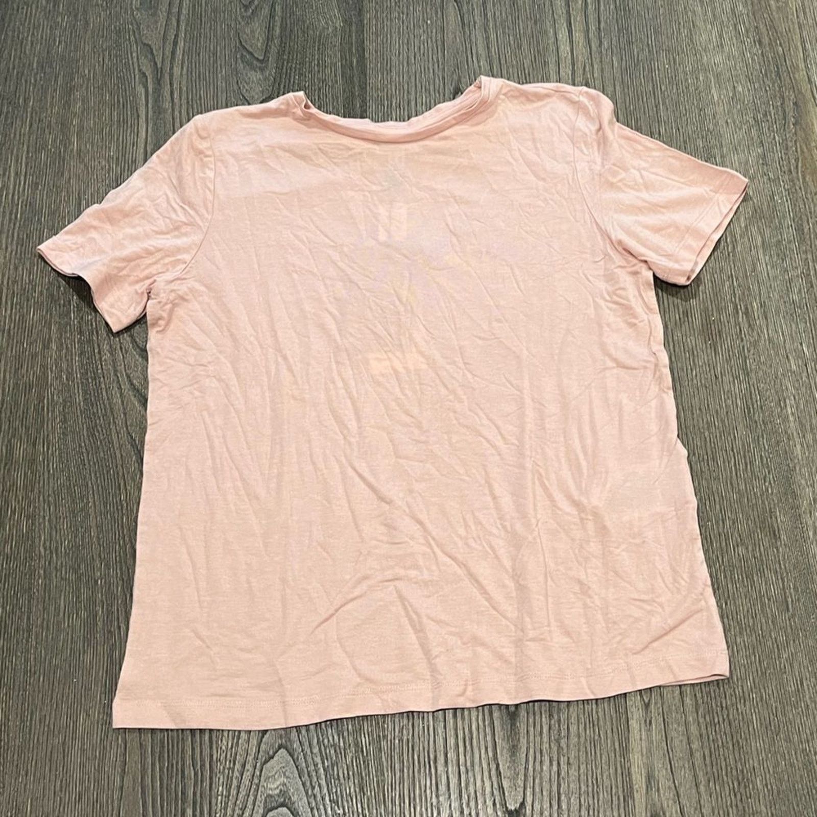 Vintage NWT Aware Vero Moda T-Shirt Tencel Rose Dust Size XS Size XS / US 0-2 / IT 36-38 - 1 Thumbnail