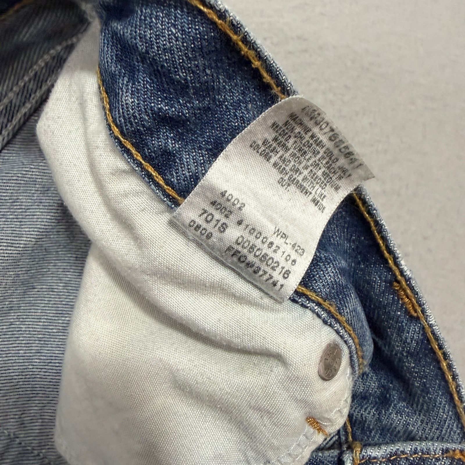 Levi's Vintage Levis 505 Jeans Men's 36x32 Blue Faded Distressed Size US 36 / EU 52 - 8 Thumbnail