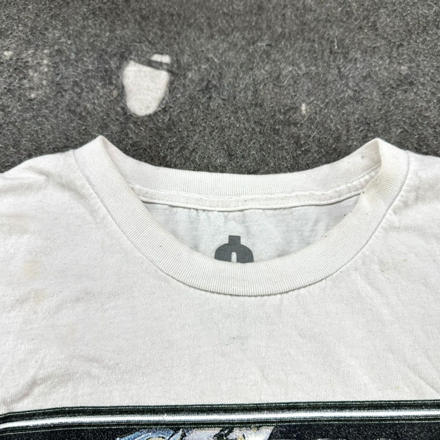 Vintage VINTAGE GMR Wear Shirt Mens 2XL White When Doves Kry Tour GMR Wear Official Fish Logo Graphic 90s Mens Shirt Size US XXL / EU 58 / 5 - 3 Thumbnail