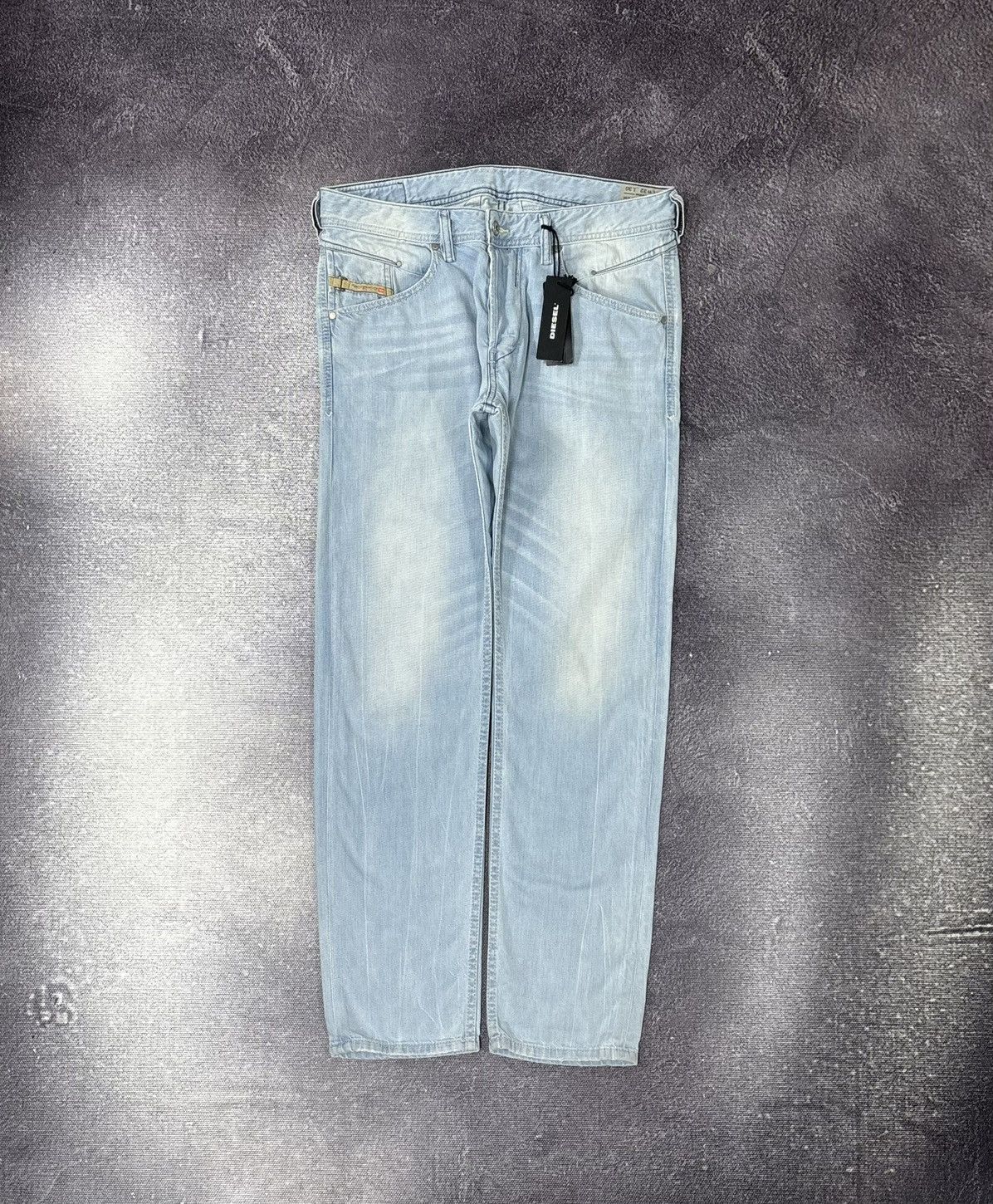 Diesel Diesel Belther Regular Slim Tapered NWT Men’s Denim Jeans Size US 32 / EU 48 - 1 Thumbnail