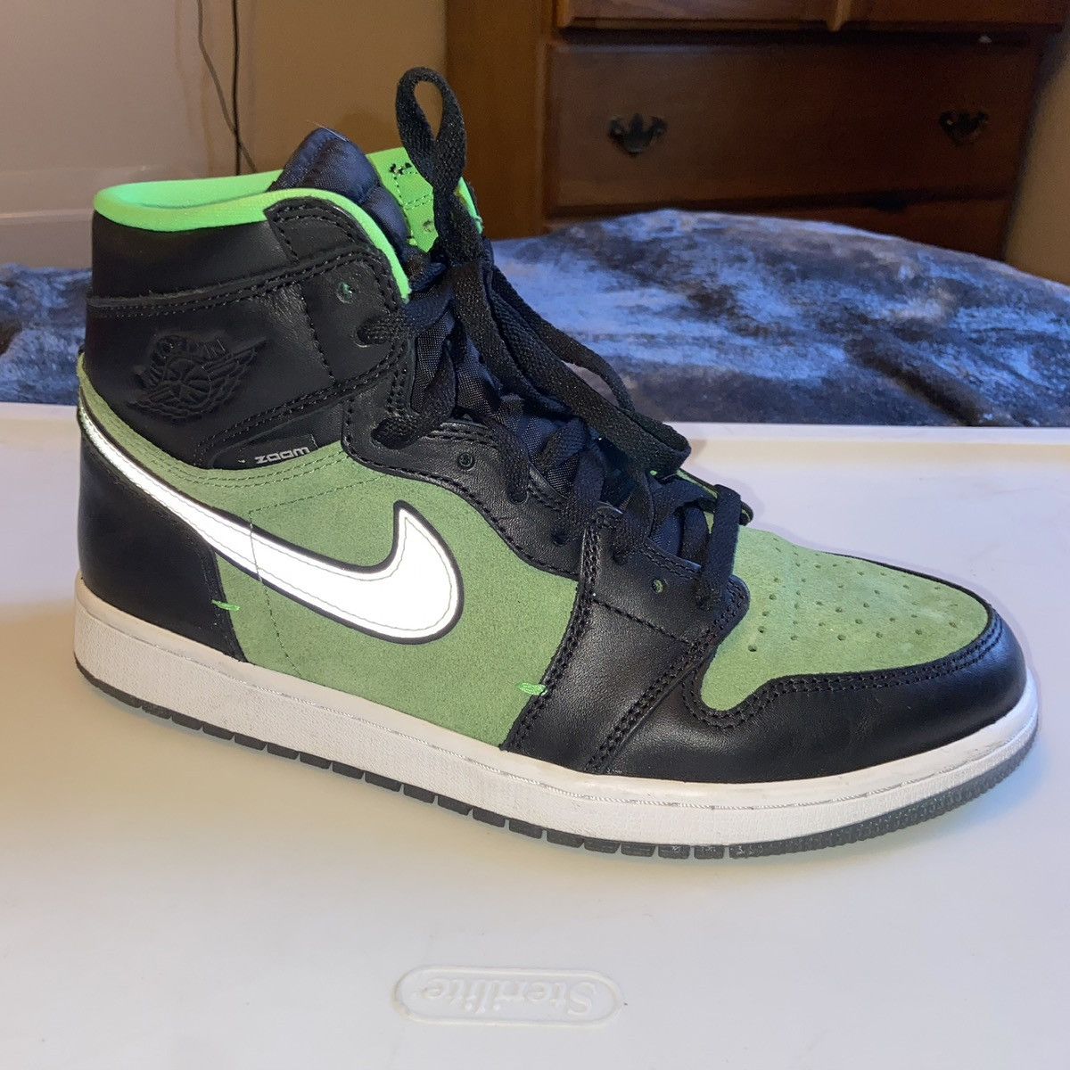 Nike Nike Air Jordan 1 High Zoom Zen Green Size US 10 / EU 43 - 10 Thumbnail