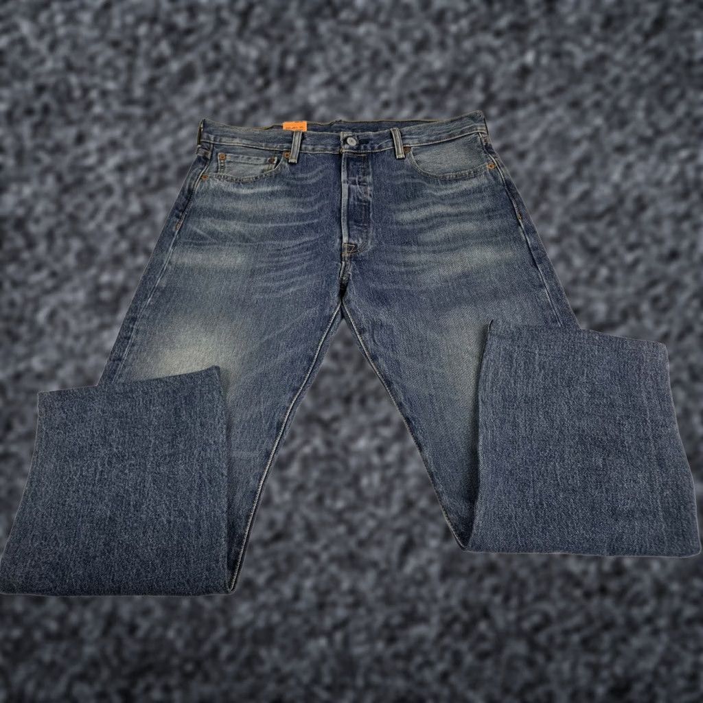 Levi's NWT Levi's Levi'S 501 Jeans Mens 36 Distressed Denim Button Regular 29in Inseam Blue 5-Pocket Pattern Solid Modern Vintage Style Straight Size US 36 / EU 52 - 1 Thumbnail