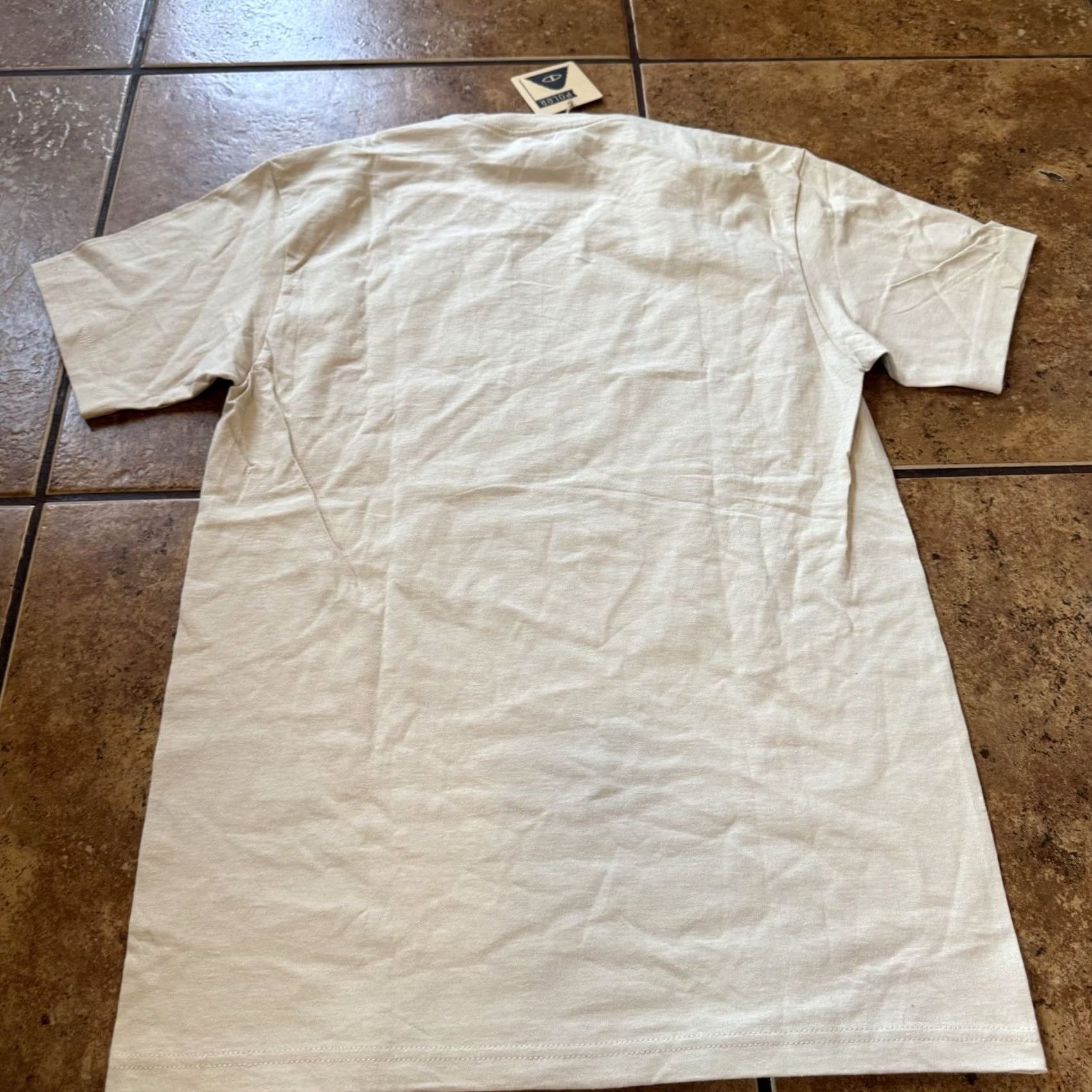 Poler Poler T Shirt Camp Vibes Crew Neck Cotton Casual Tee Mens Medium Beige Shirt Regular Men Short Sleeve Vintage: No Gender: Mens Size US M / EU 48-50 / 2 - 3 Thumbnail