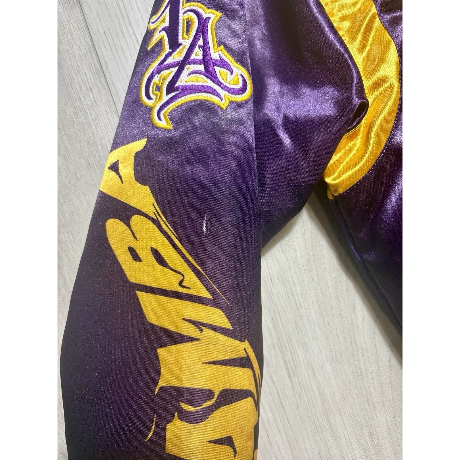 Other Los Angeles Lakers Kobe Bryant Crenshaw Satin Jacket Small Size US S / EU 44-46 / 1 - 11 Thumbnail