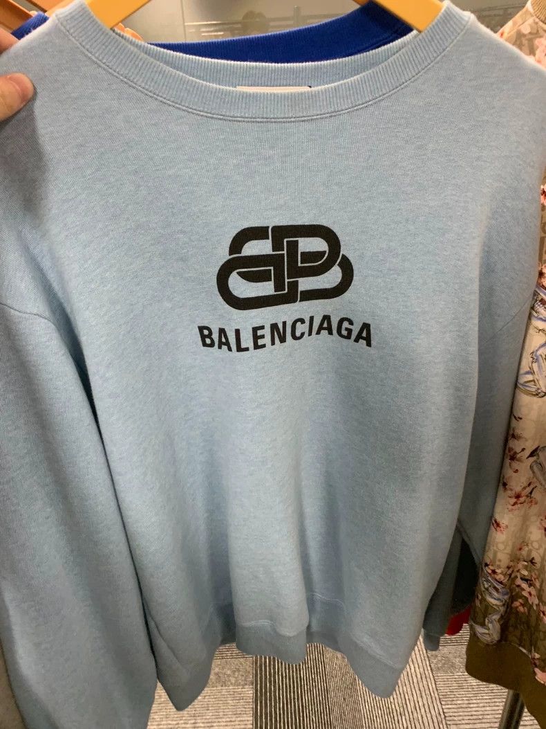 Balenciaga Balenciaga Sky Blue Buckle Sweatshirt Size US S / EU 44-46 / 1 - 1 Thumbnail