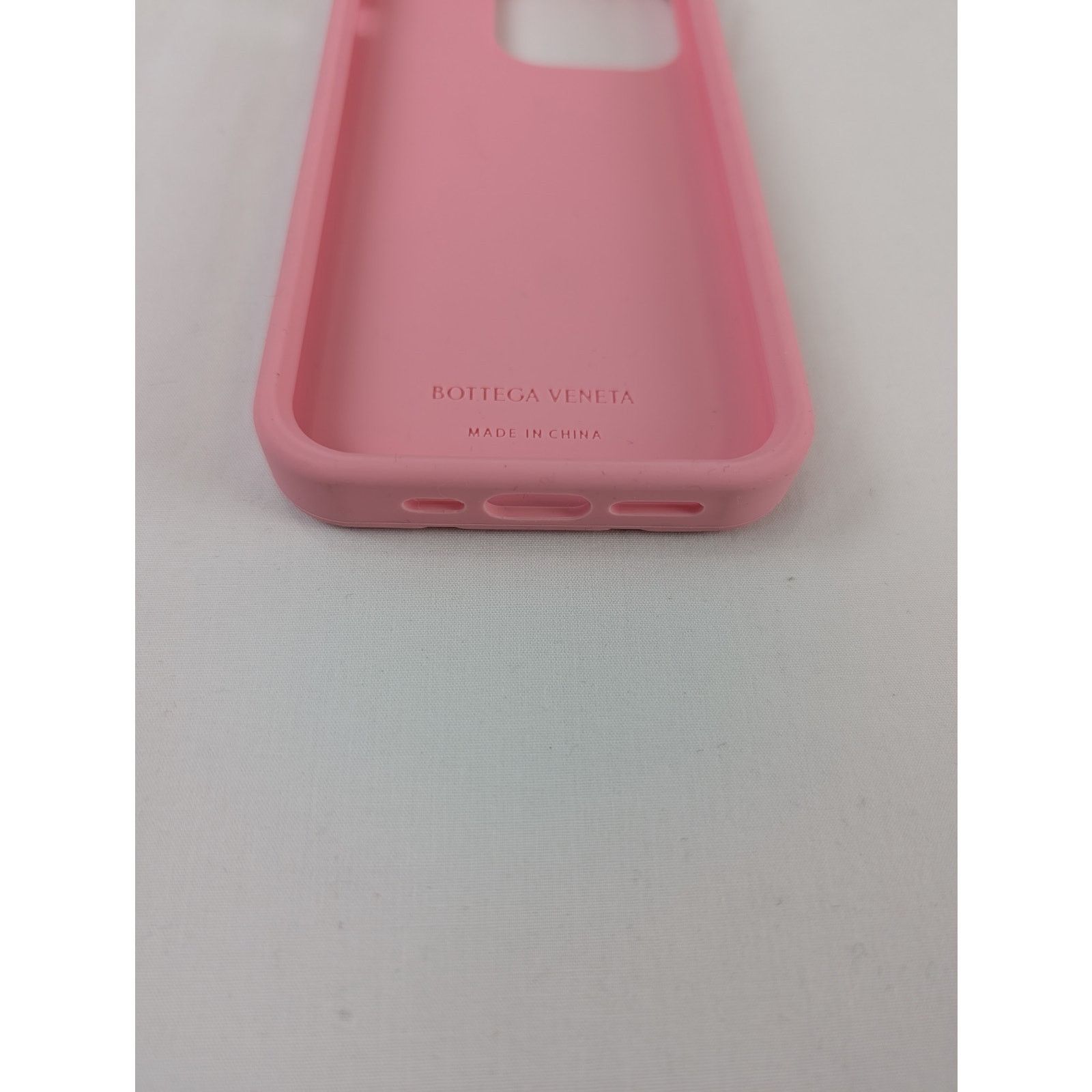 Bottega Veneta o1rshd1 Size: OS / i Phone iPhone 14 pro Cover Case in Pink Size ONE SIZE - 3 Thumbnail