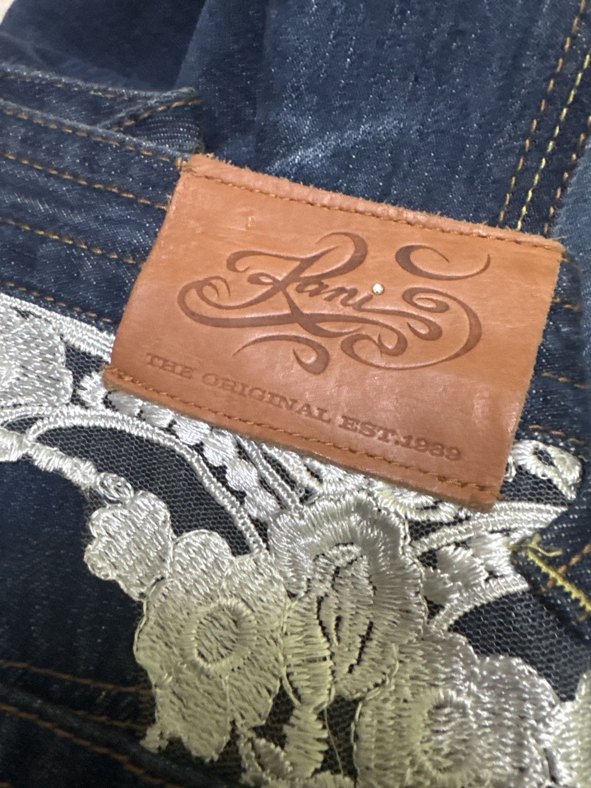 Karl Kani Flared KARL KANI Studded with Lace Detailing Size US 29 - 17 Thumbnail