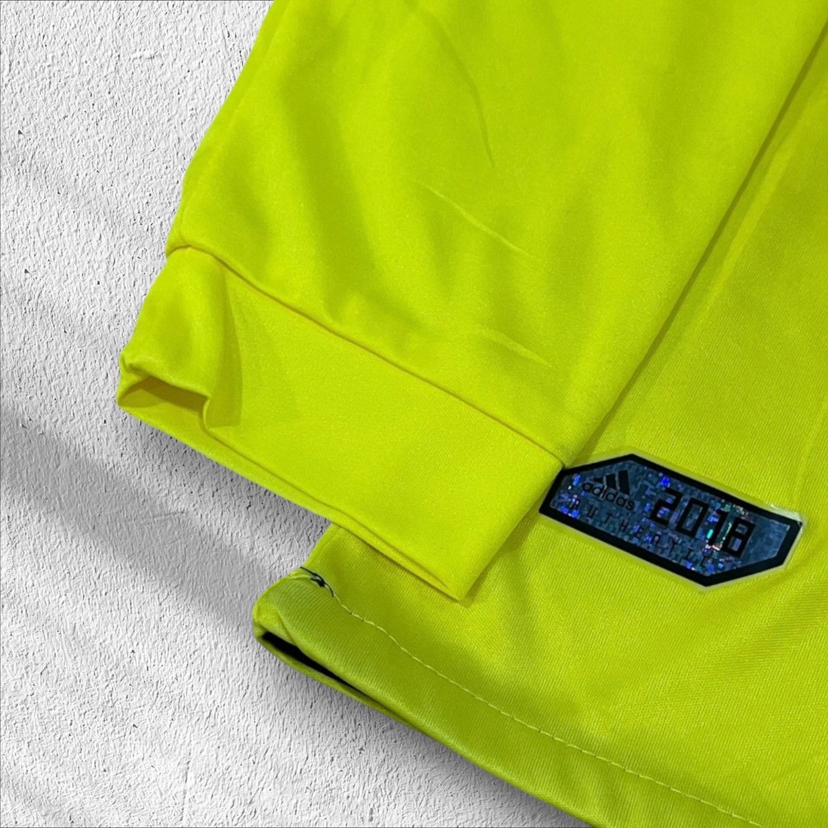 Adidas Colombia 2018-19 Adidas Home Authentic Kit Soccer Jersey Size US M / EU 48-50 / 2 - 4 Thumbnail