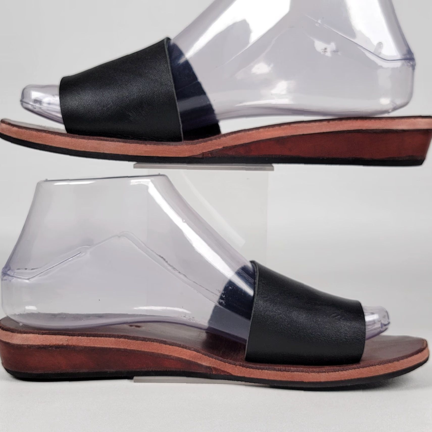 Vintage VINTAGE Bigfoot Black Leather Slide Sandals Women's Size 5 Slide Sandal Leather Flat Casual Womens Logo Black Leather Slide Sandals 5 Womens Size US 5 / IT 35 - 4 Thumbnail