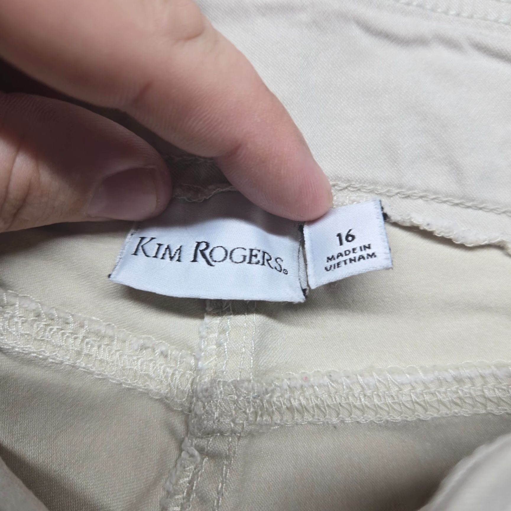 Vintage VINTAGE Rogers Women's Capri Pants Size 16 Beige Solid Lightweight Easy Care Size 38" / US 16 / IT 52 - 2 Thumbnail