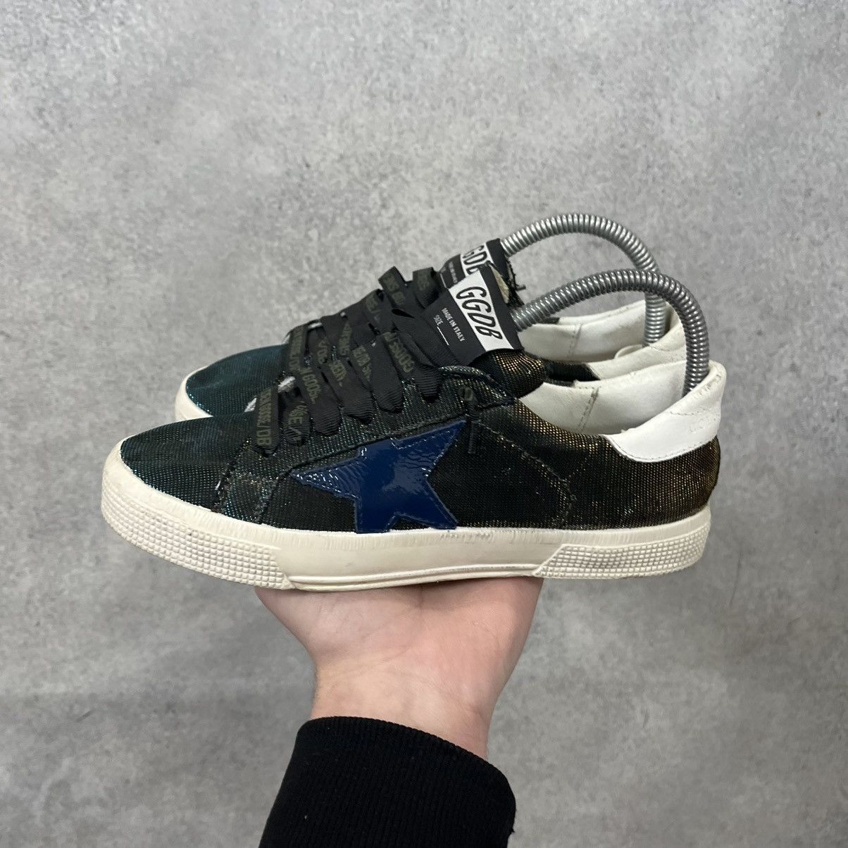 Golden Goose Golden goose shoes sneakers low top Size US 7 / IT 37 - 6 Thumbnail