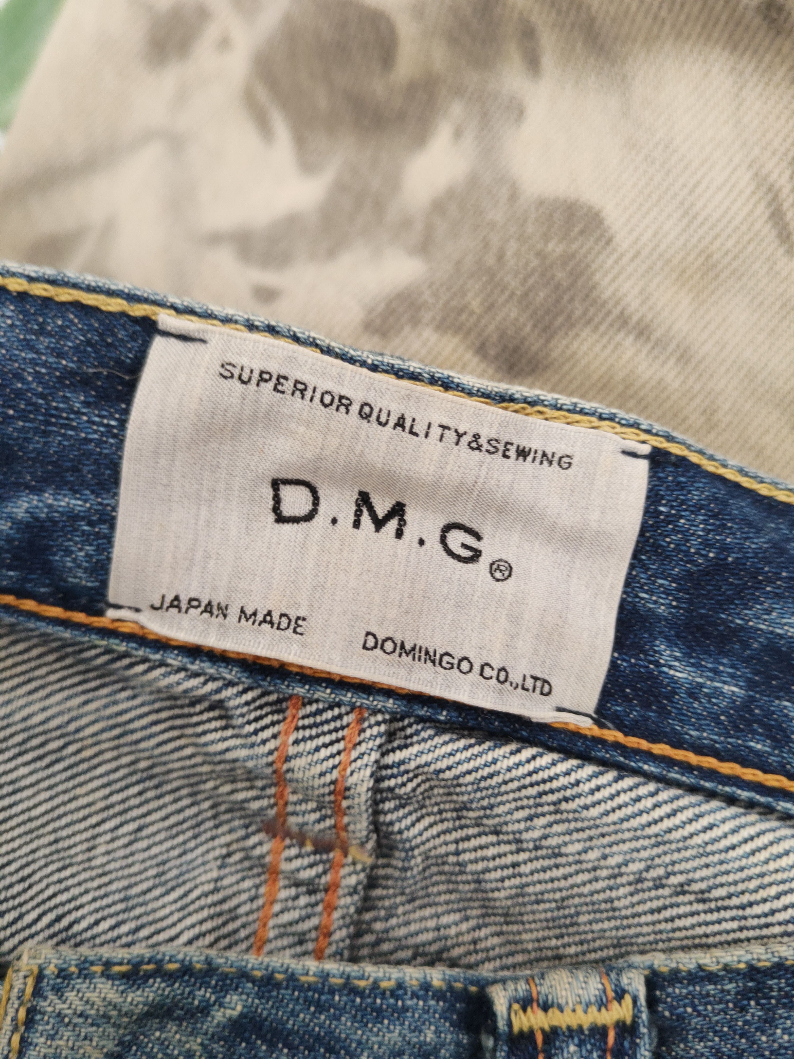 Japanese Brand DL D.M.G Dark Blue Distressed Ripped denim Jeans #46-959 Size US 28 / EU 44 - 15 Thumbnail