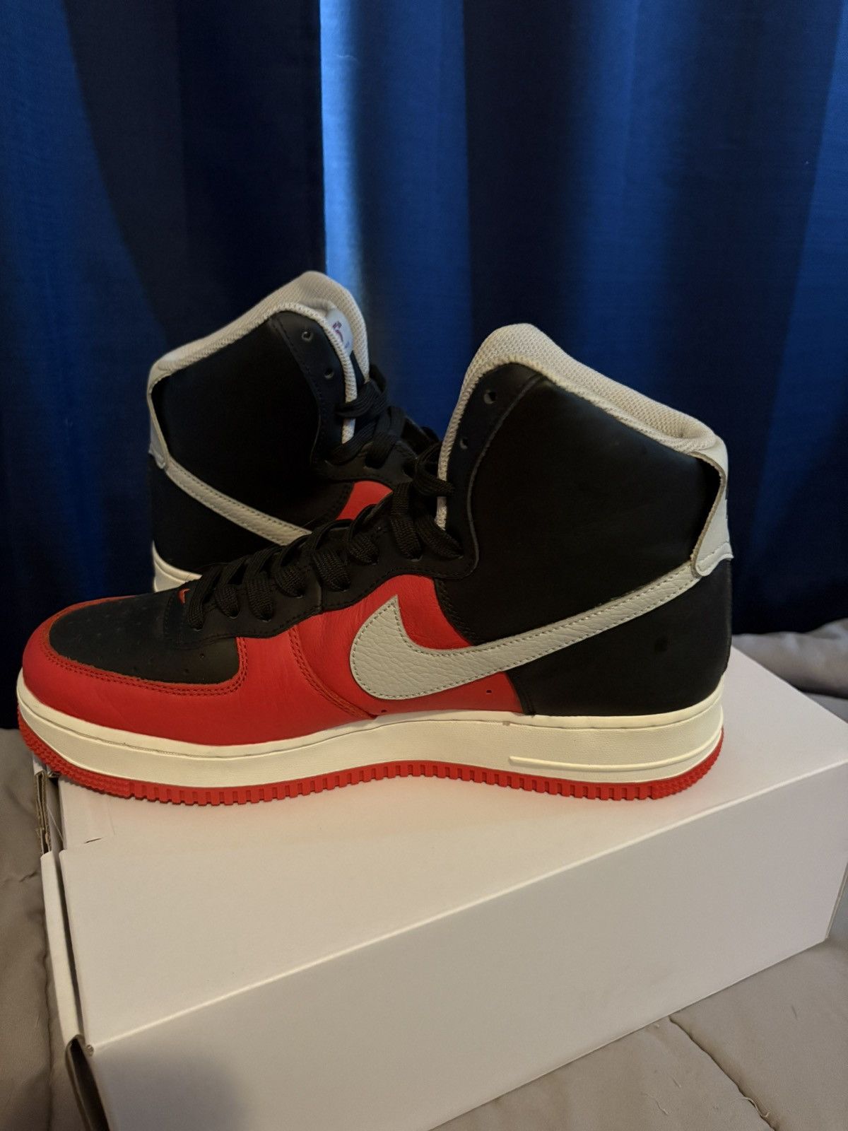 Nike Nike Air Force 1 High 07’ Size US 11 / EU 44 - 4 Thumbnail