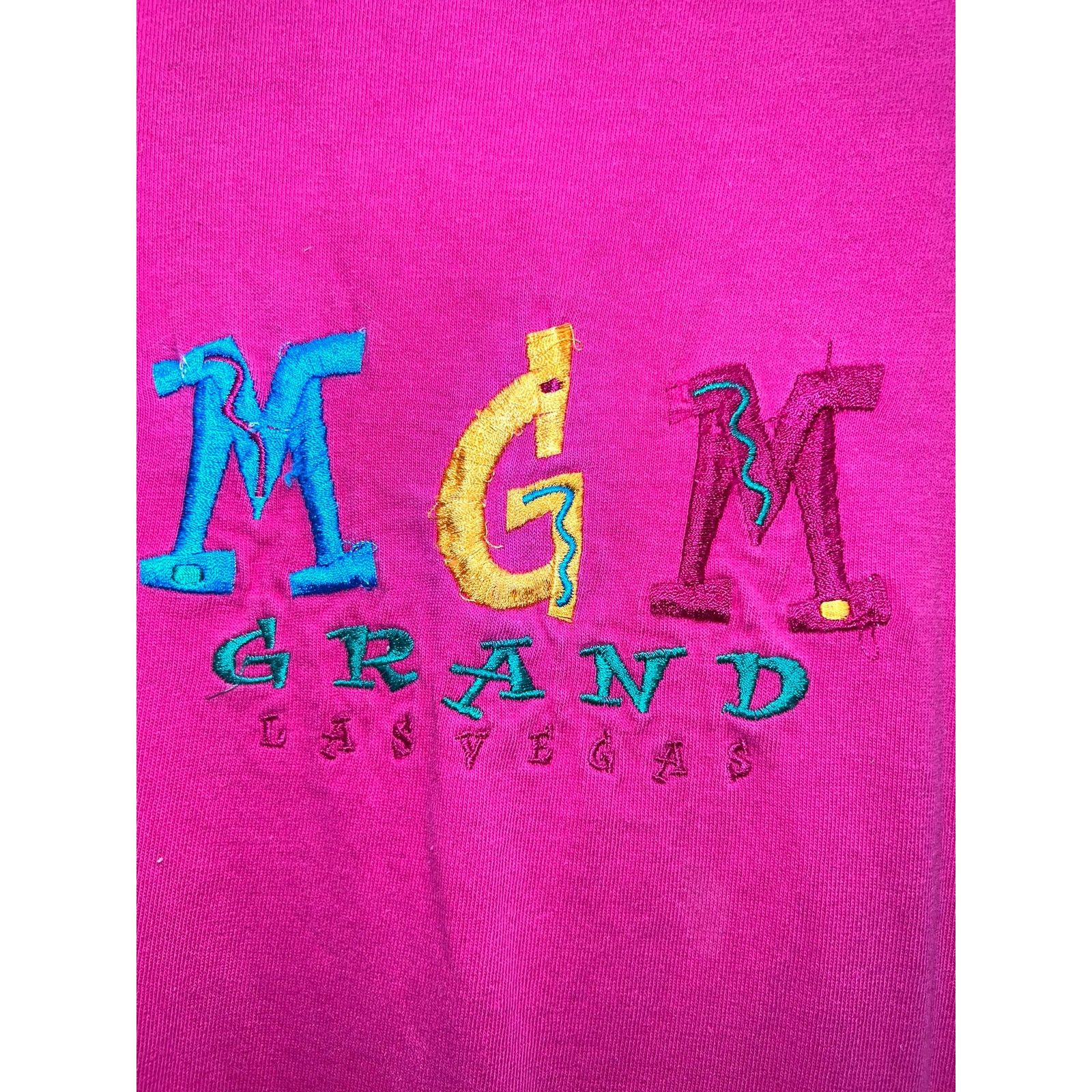 Vintage Vintage MGM Grand Shirt Las Vegas Pink Tee 90s 1990s Large Size US L / EU 52-54 / 3 - 3 Thumbnail