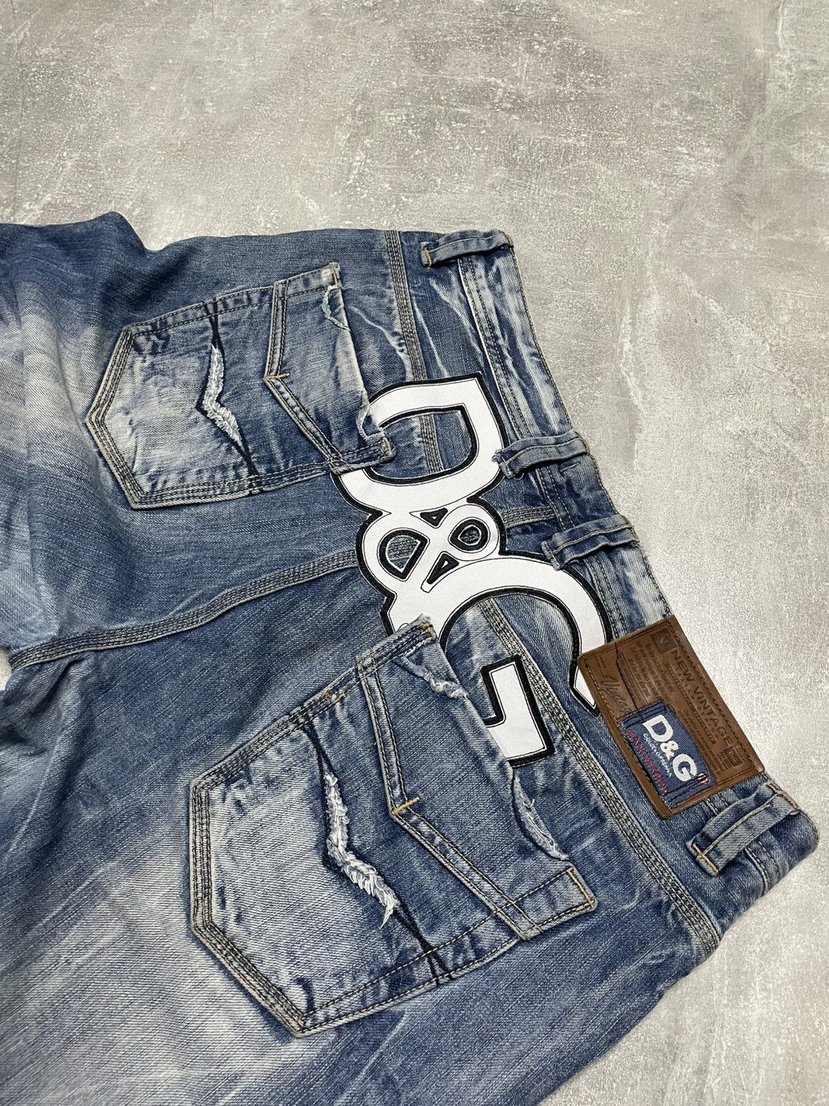 Dolce & Gabbana Rare D&G Dolce Gabbana Jeans Al Over Print Long Denim desert Size US 38 / EU 54 - 2 Thumbnail