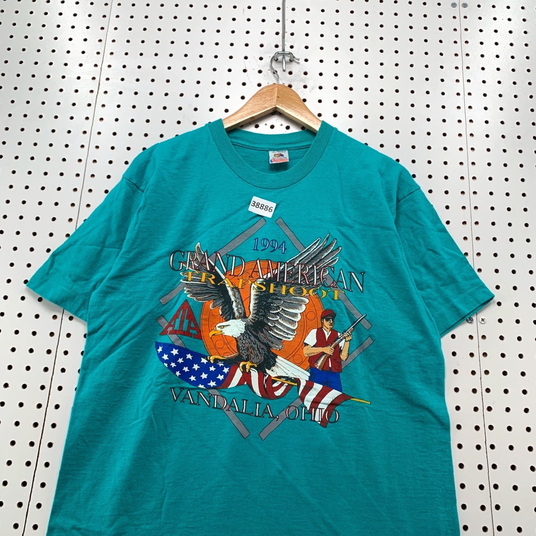 Fruit Of The Loom VINTAGE 90s Fruit of the Loom Graphic T-Shirt Men Large Blue Outdoor Hunt Trapshooting 21x28 Size US L / EU 52-54 / 3 - 5 Thumbnail