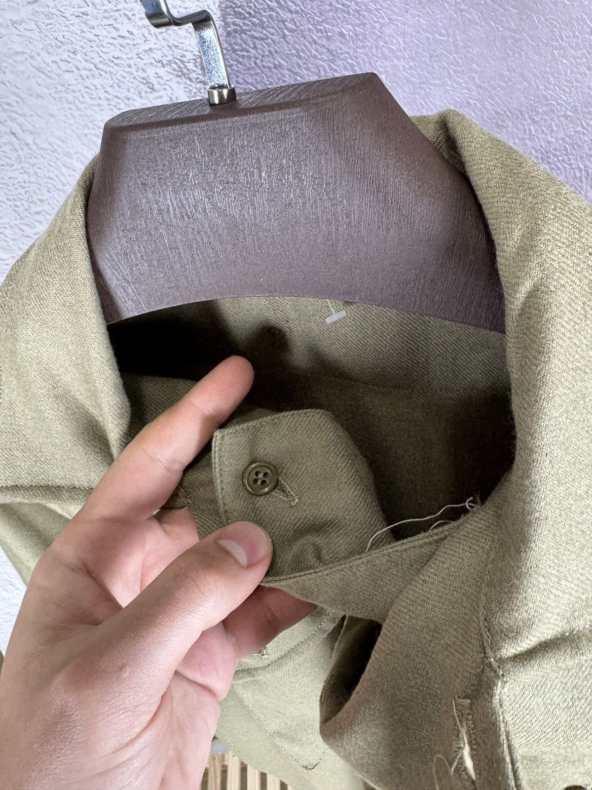 Vintage Vintage 70s Military Utility olive green long sleeve shirt Size US L / EU 52-54 / 3 - 12 Thumbnail