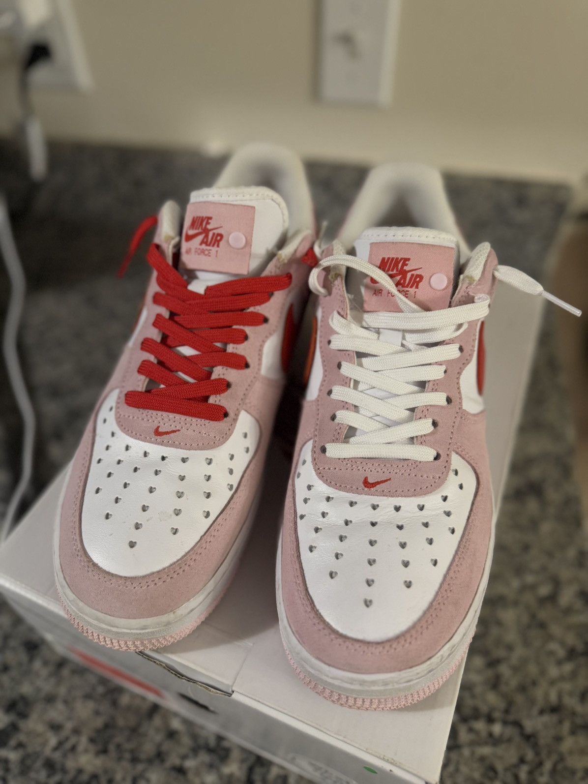 Nike Nike Valentines Day Air Force 1 Pink Size 9 W/ BOX Size US 9 / EU 42 - 5 Thumbnail